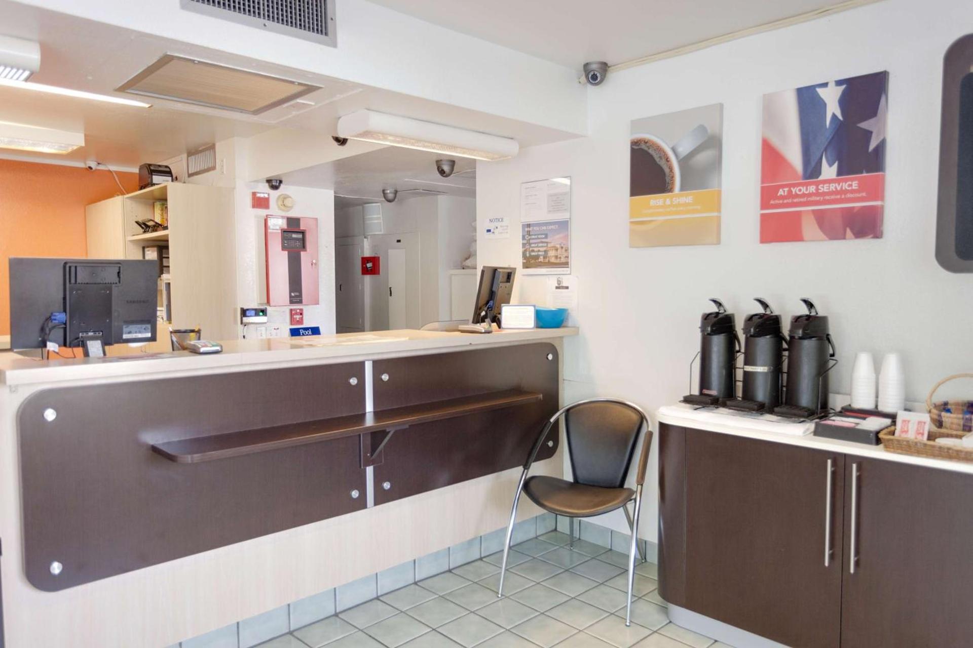Motel 6 Weed - Mount Shasta photo 68