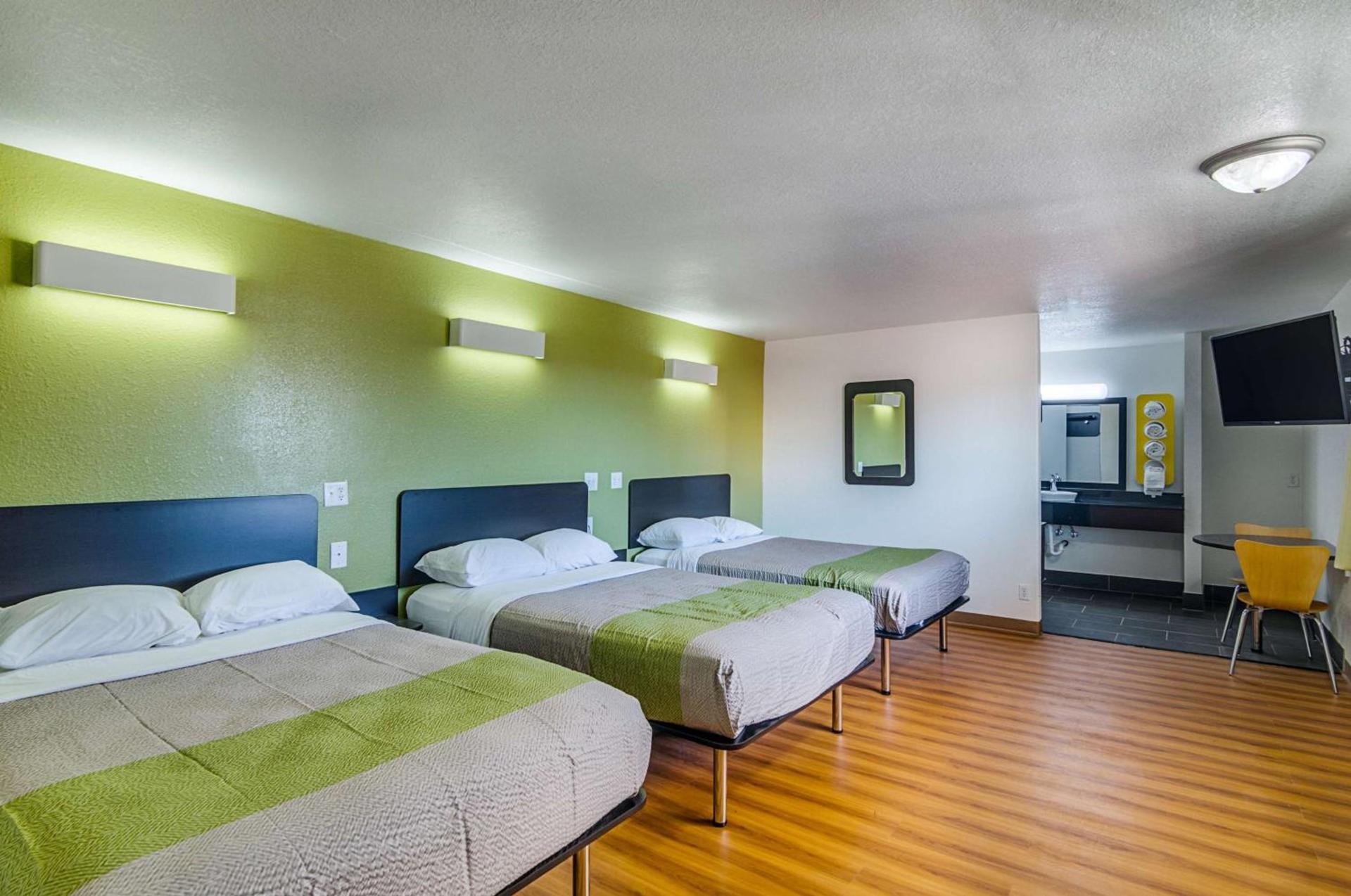 Motel 6-Childress, TX photo 6