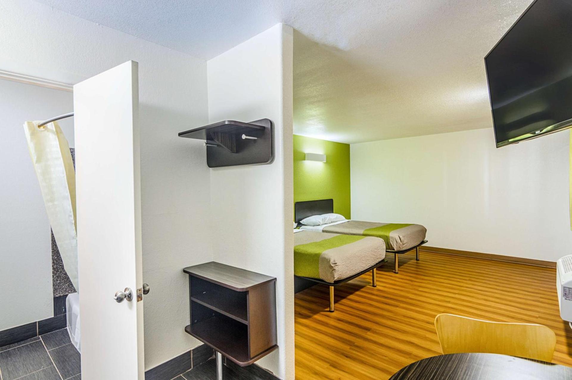 Motel 6-Childress, TX photo 13
