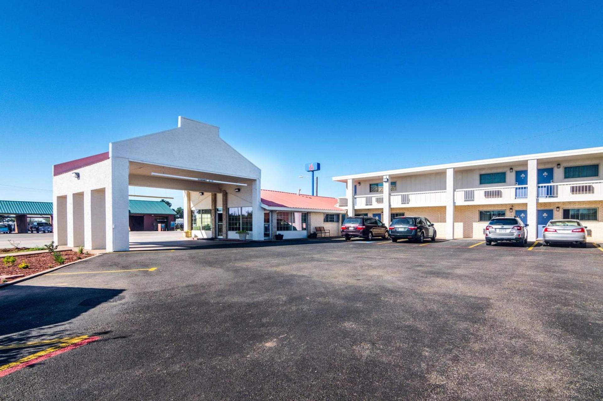 Motel 6-Childress, TX photo 4