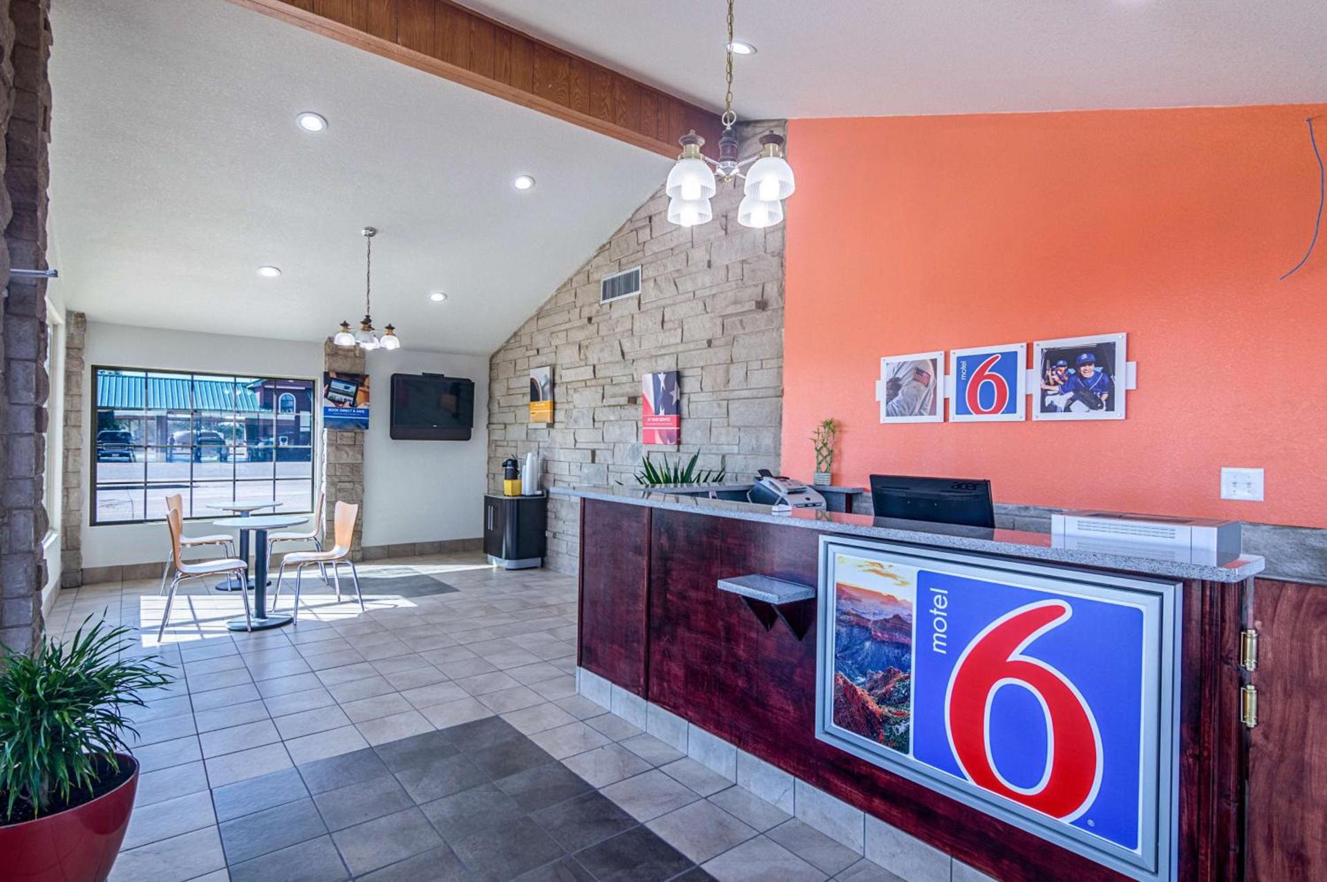 Motel 6-Childress, TX photo 26