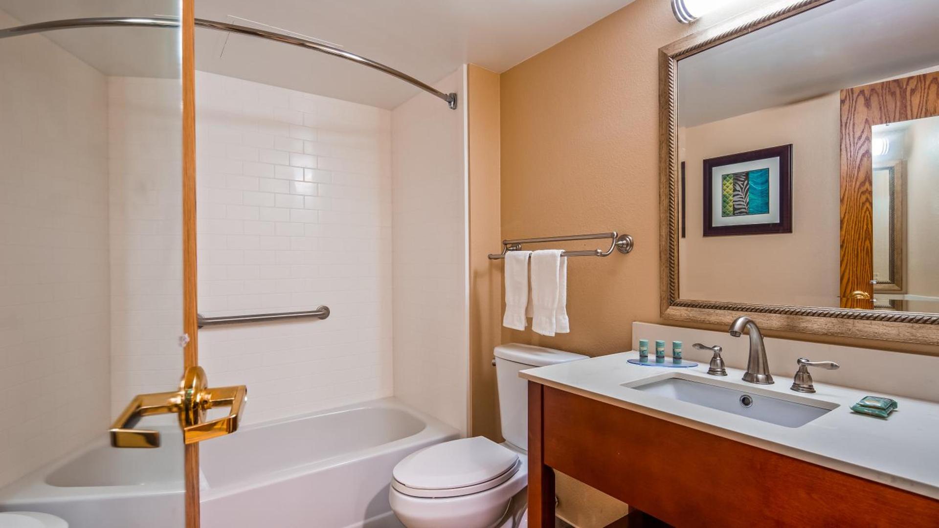 Best Western Warren Hotel photo 59