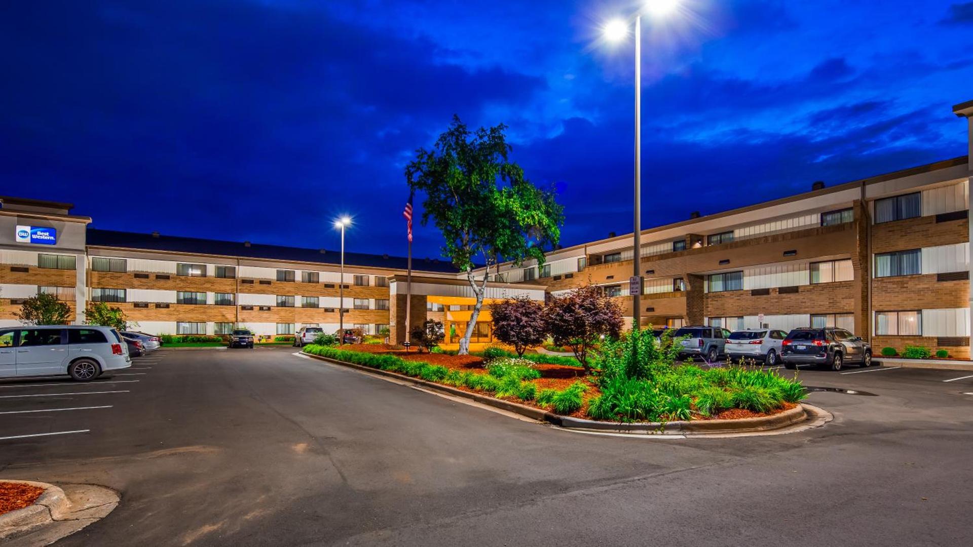 Best Western Warren Hotel photo 37