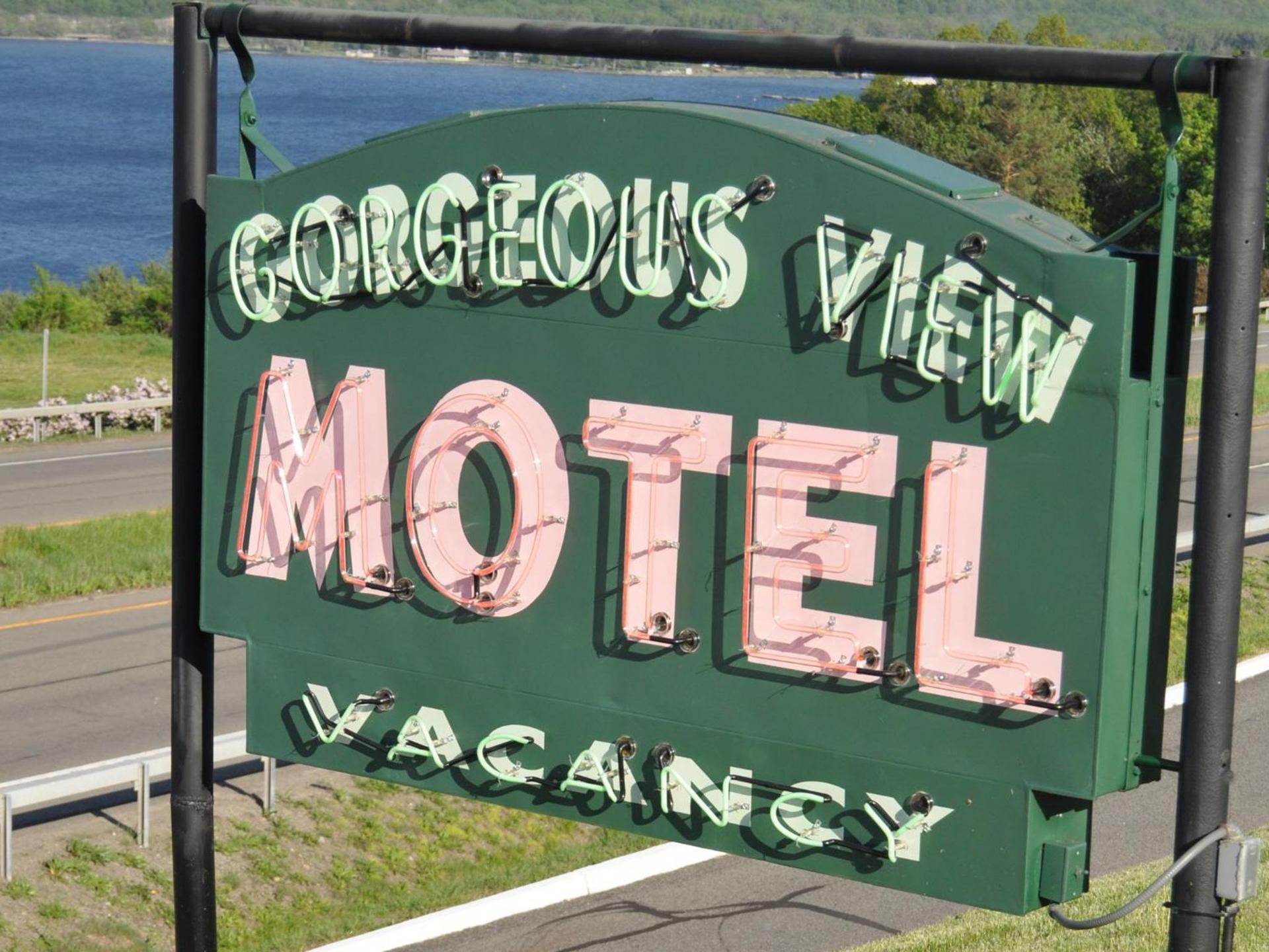 Gorgeous View Motel photo 3