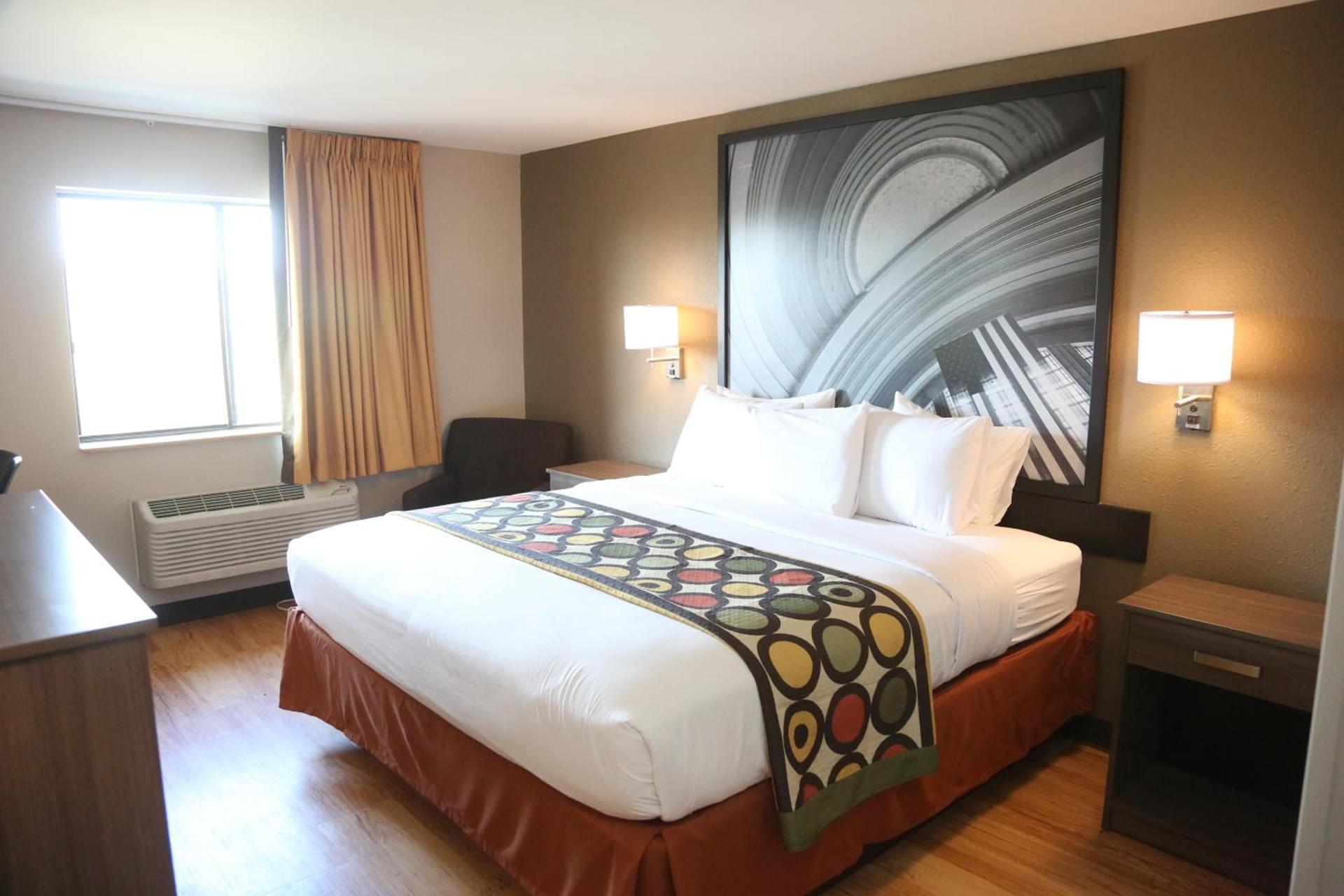 Super 8 by Wyndham Portsmouth photo 36