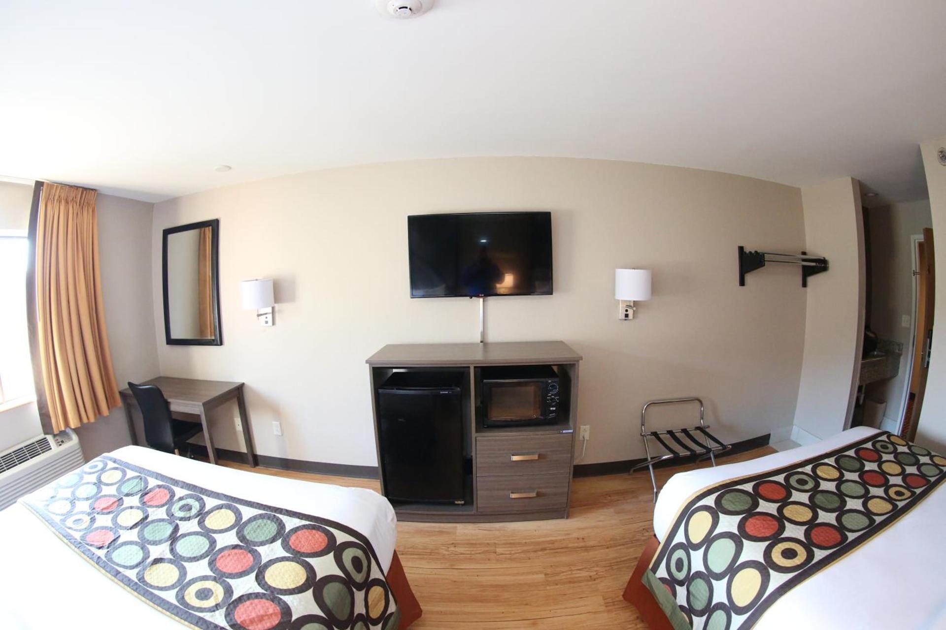 Super 8 by Wyndham Portsmouth photo 49