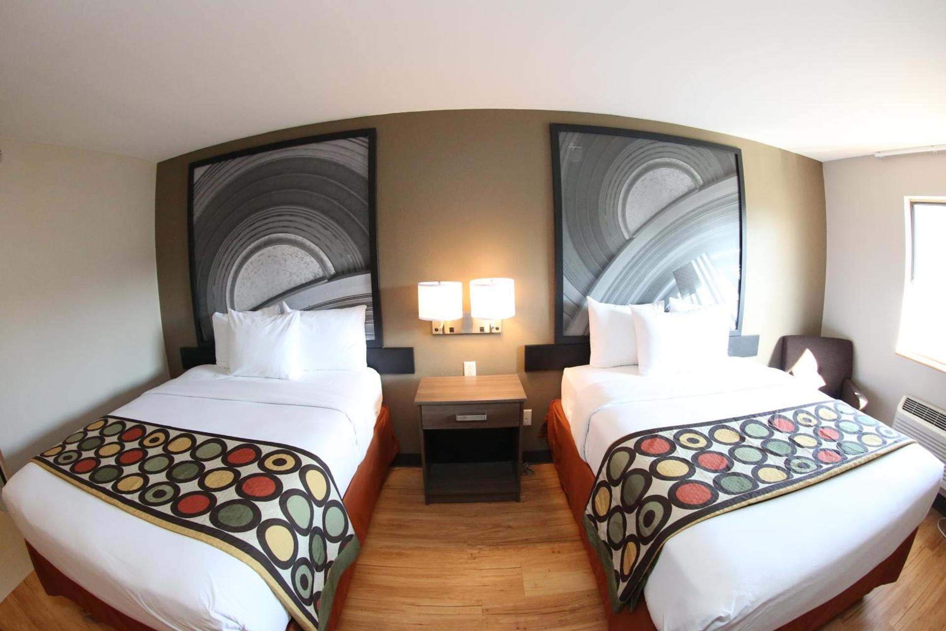 Super 8 by Wyndham Portsmouth photo 47