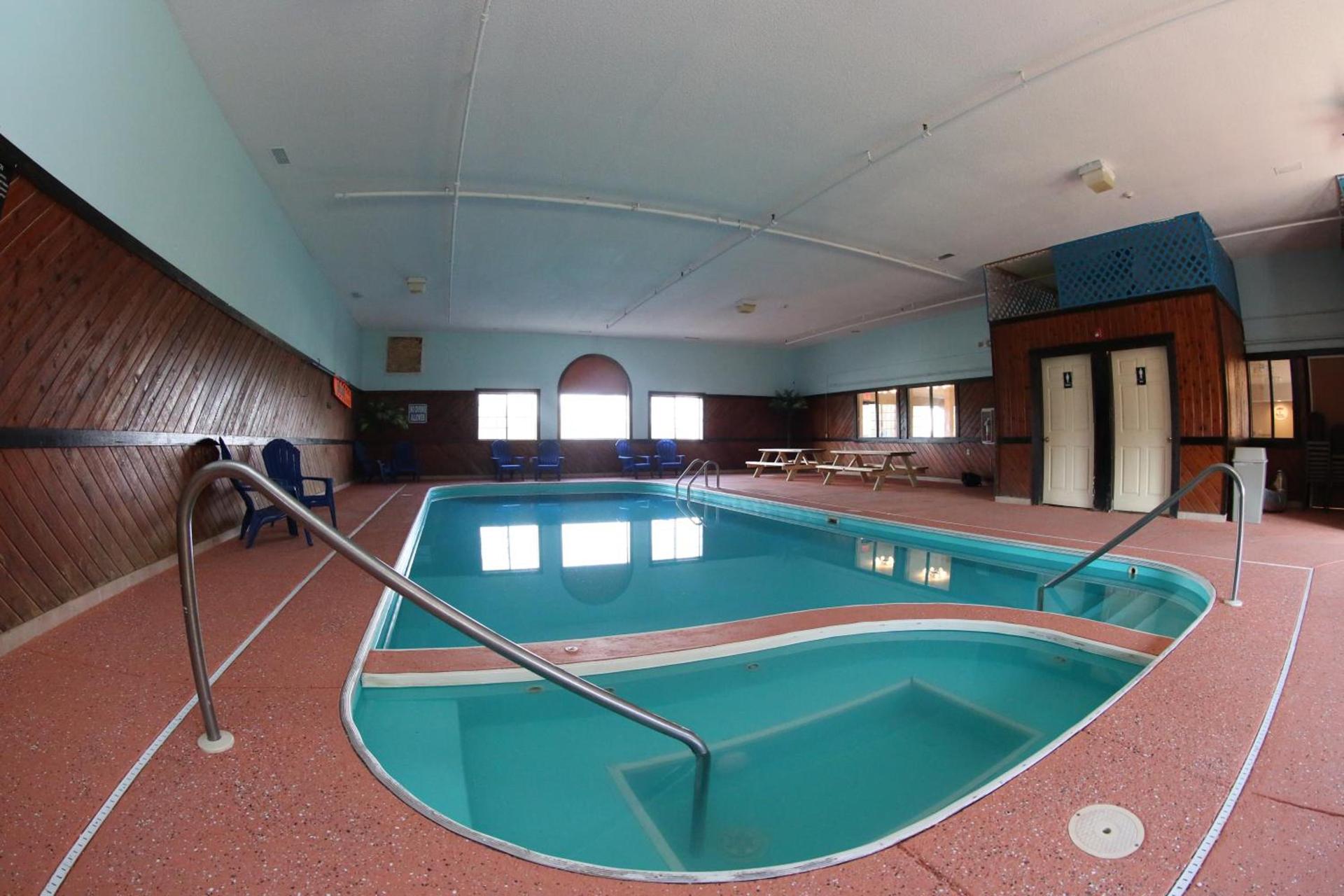 Super 8 by Wyndham Portsmouth photo 30