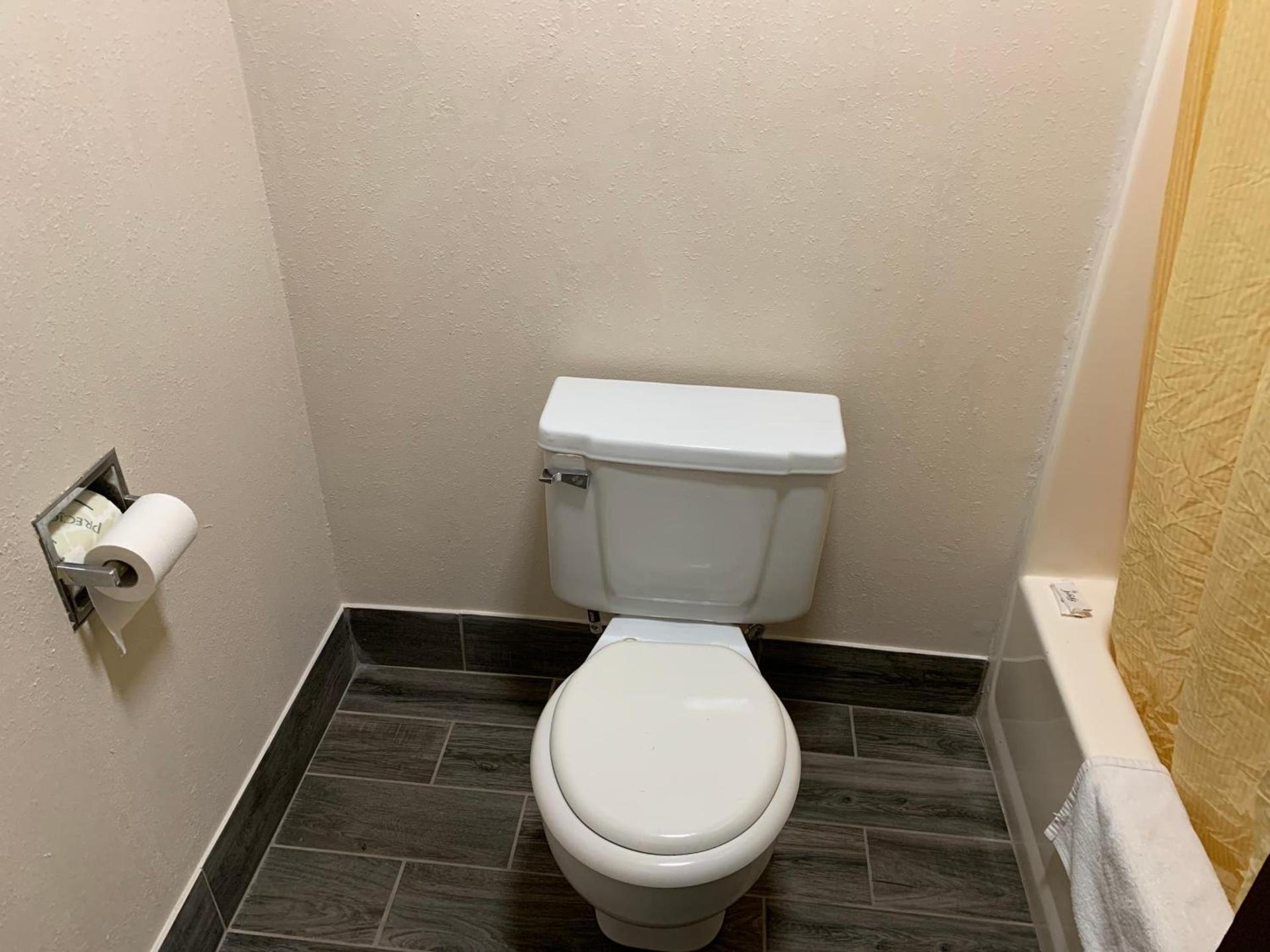 Budget Inn Elkmont photo 10