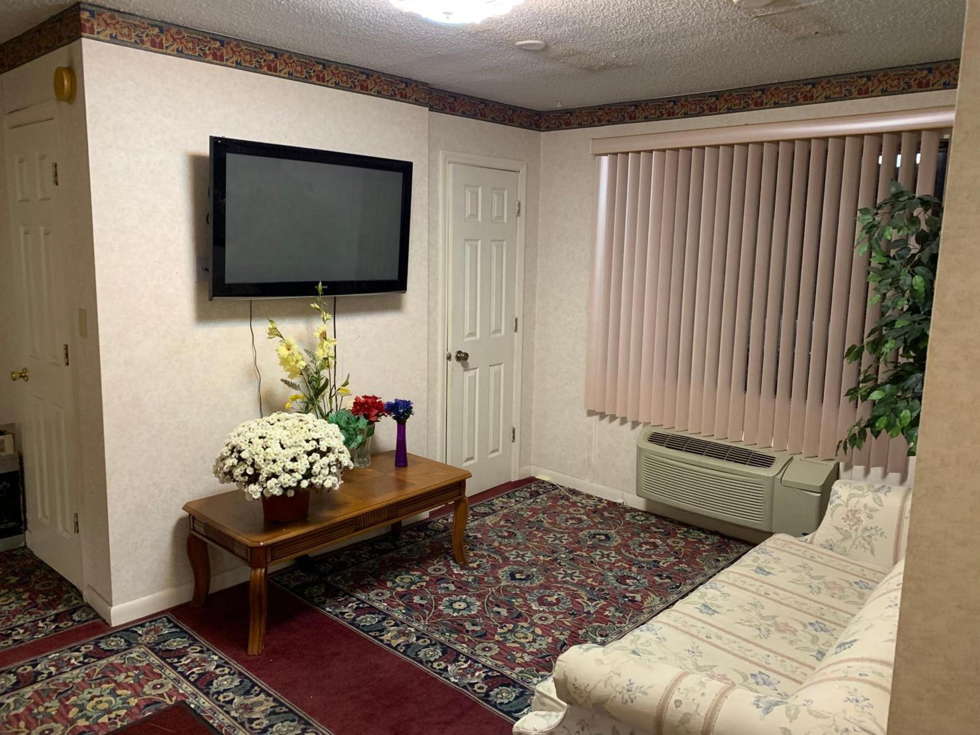 Budget Inn Elkmont photo 3
