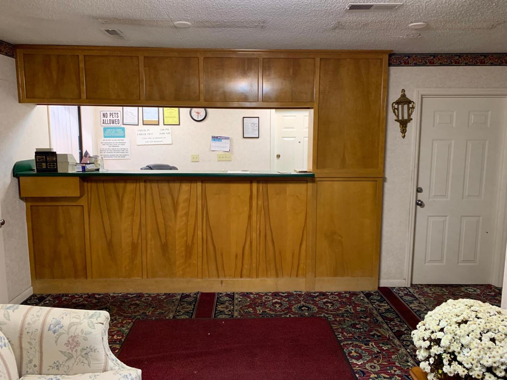Budget Inn Elkmont photo 2
