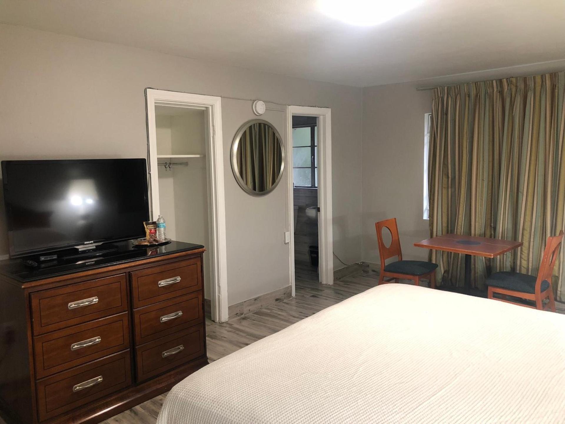 Bay Breeze Inn Bradenton Downtown photo 10