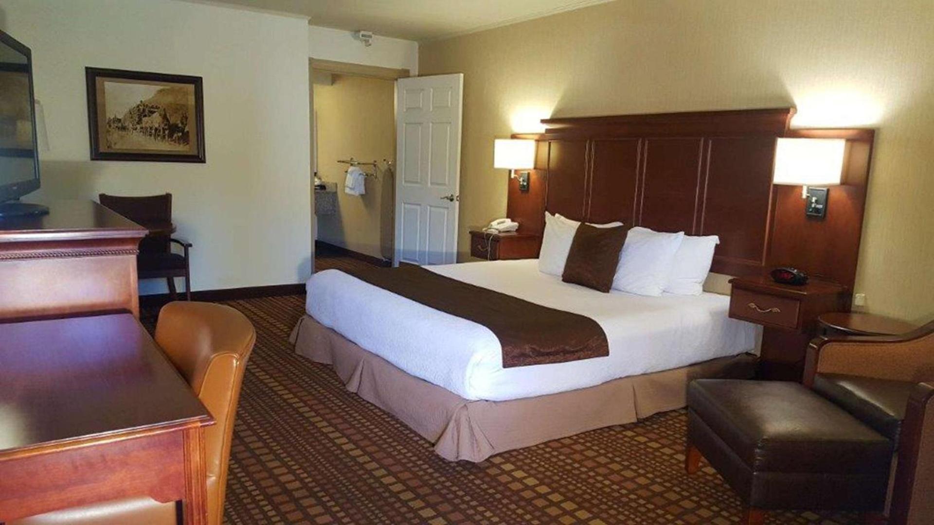 Best Western Plus Humboldt House Inn photo 34