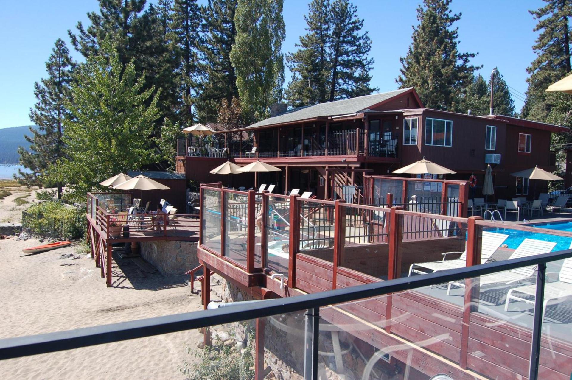 Crown Motel photo 20