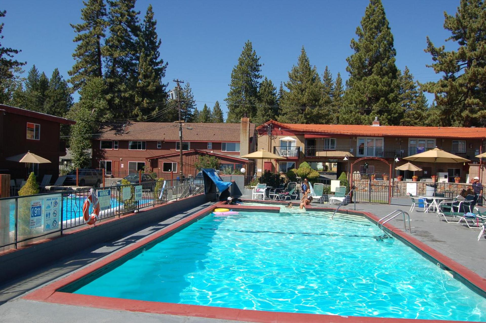 Crown Motel photo 21