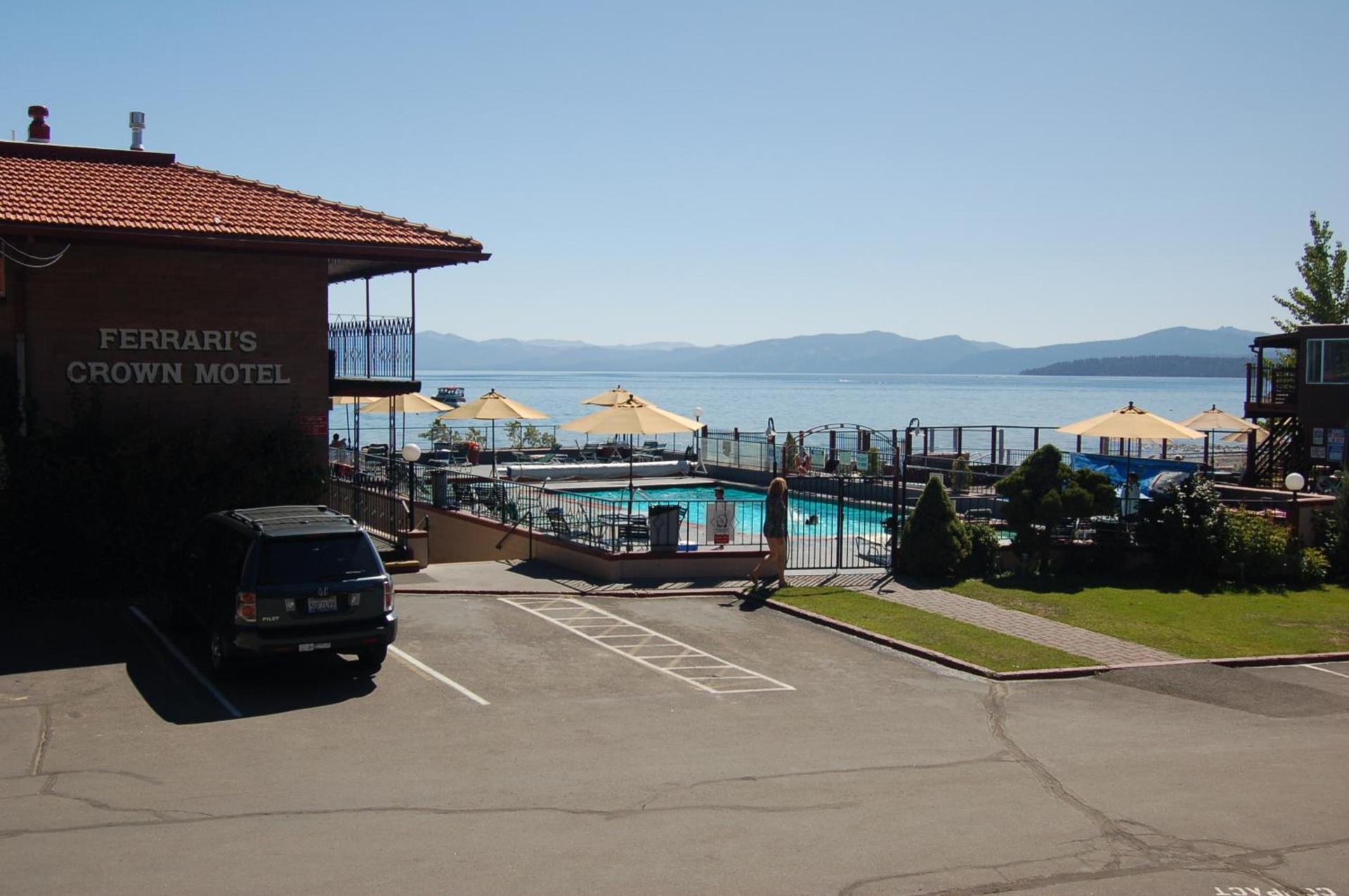Crown Motel photo 22