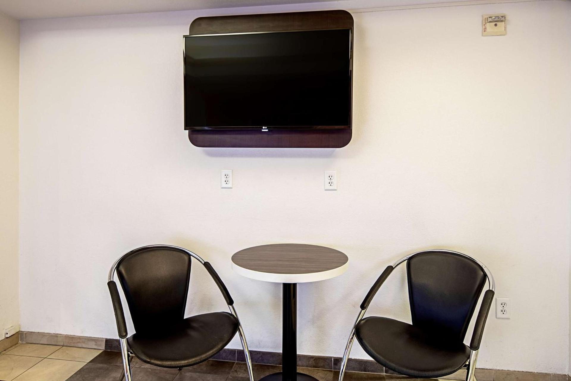 Motel 6-Anchorage, AK - Midtown photo 23