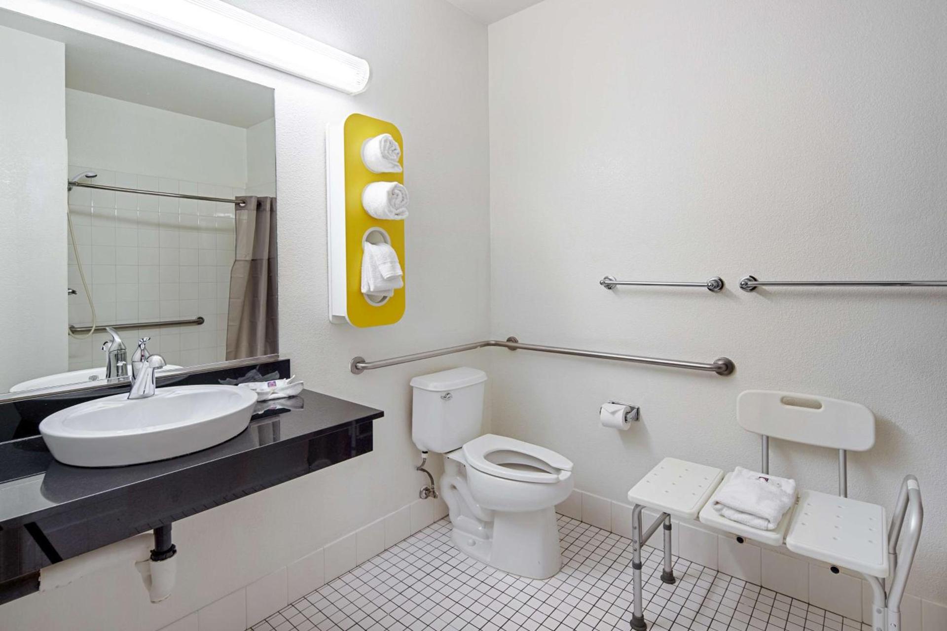 Motel 6-Anchorage, AK - Midtown photo 19