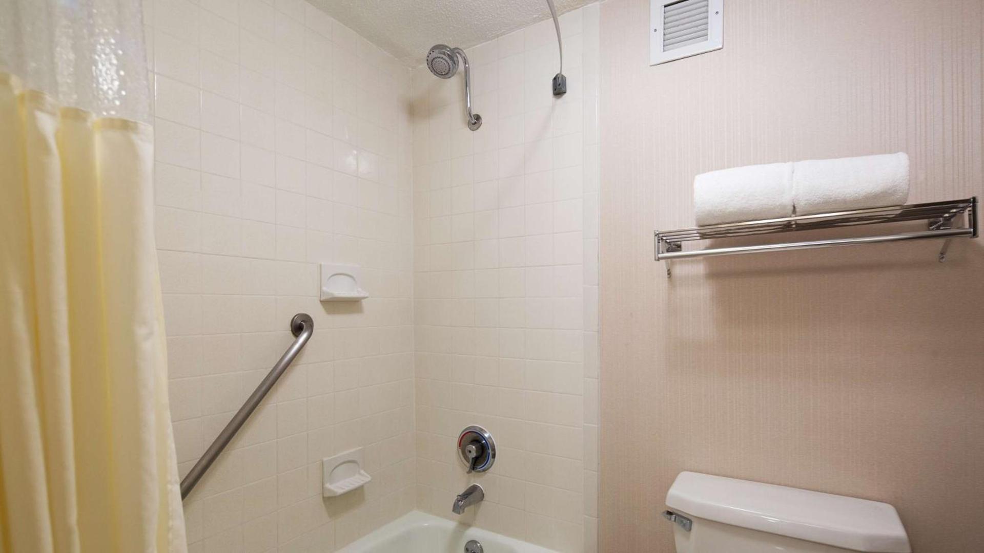 Best Western Springfield West Inn photo 11