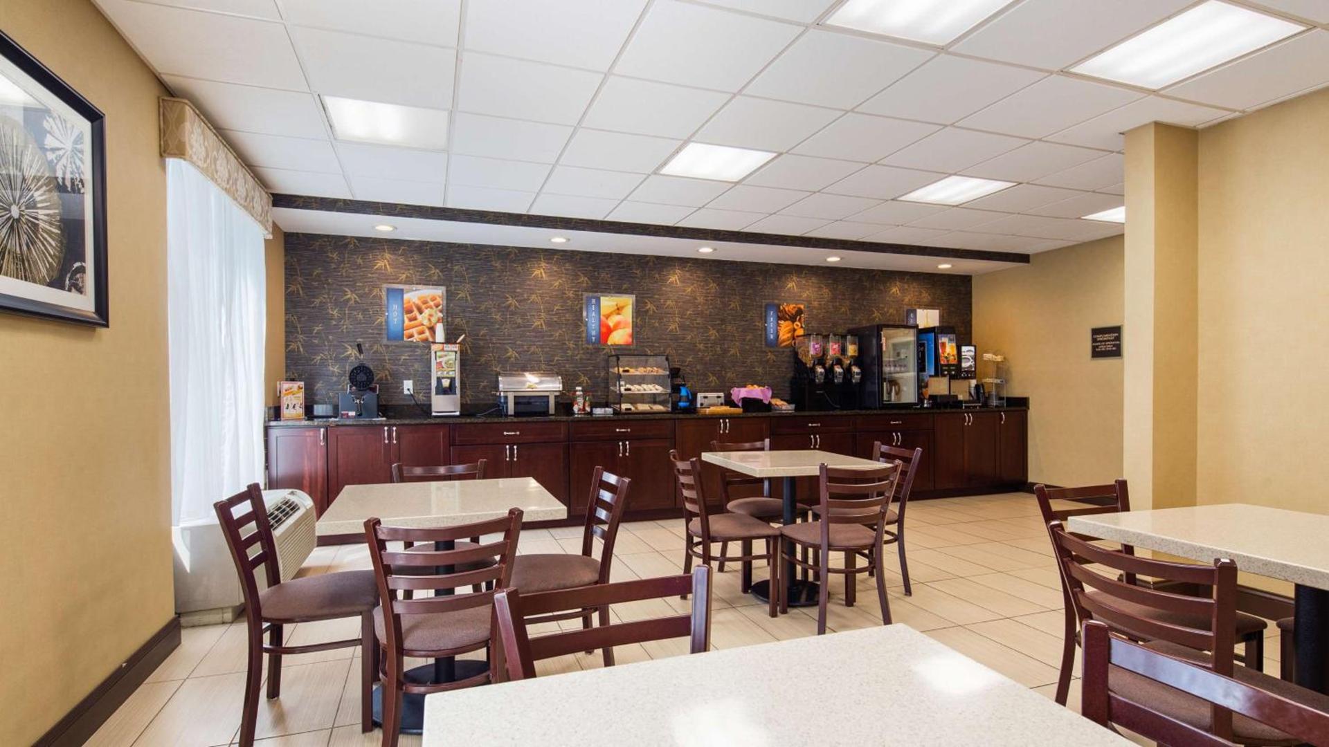 Best Western Springfield West Inn photo 3