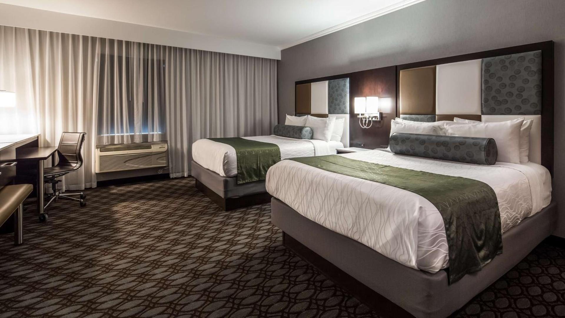 Best Western Premier NYC Gateway Hotel photo 11