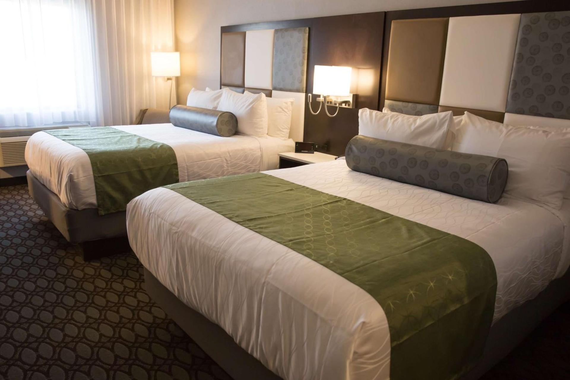 Best Western Premier NYC Gateway Hotel photo 35