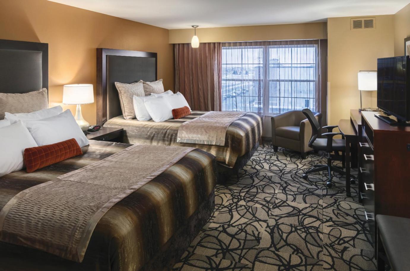 ClubHouse Hotel & Suites Fargo photo 22