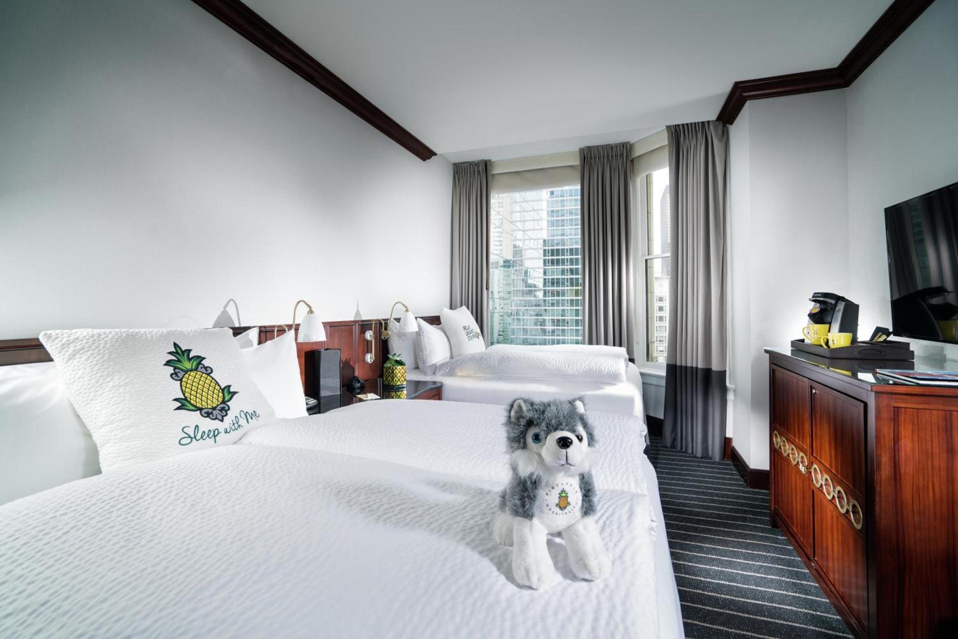 Staypineapple, An Iconic Hotel, The Loop photo 4