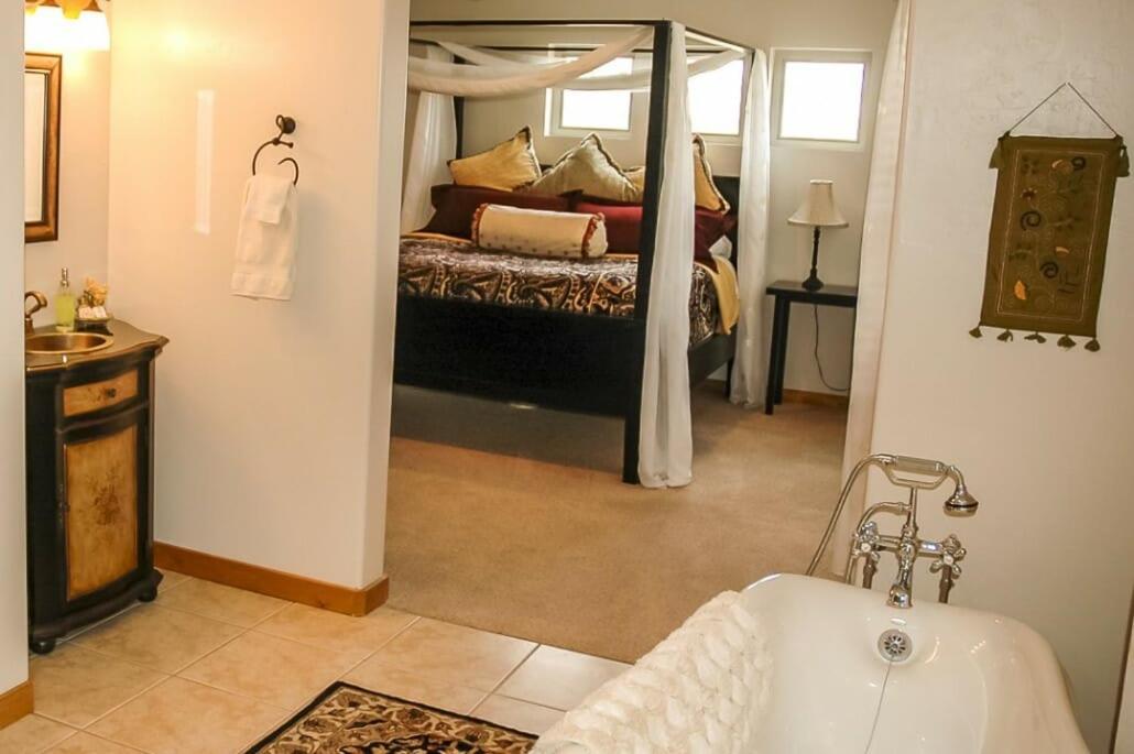 Slot Canyons Inn Bed & Breakfast photo 68