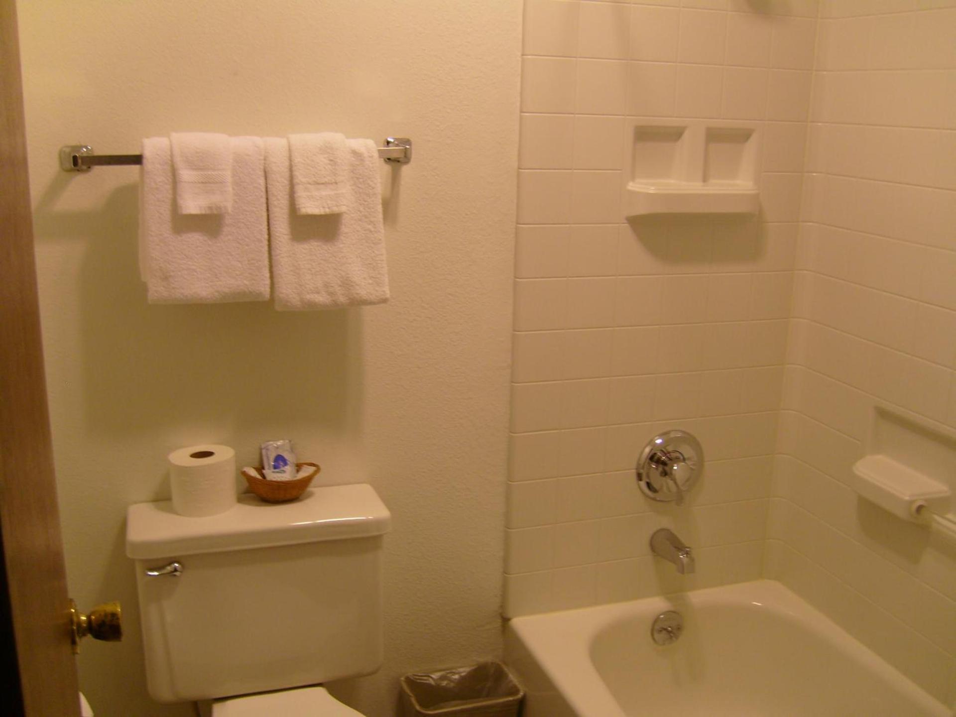 Shanico Inn photo 10