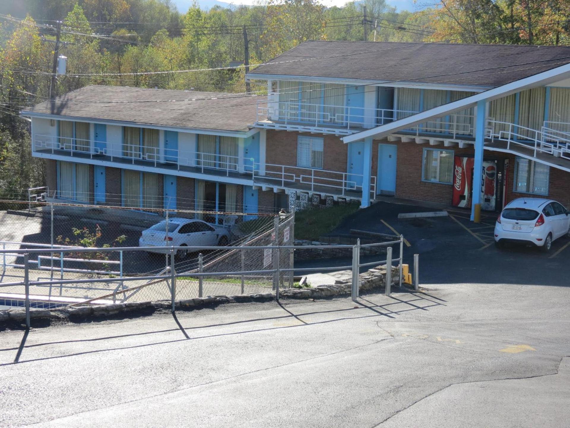 Boone trail inn photo 2