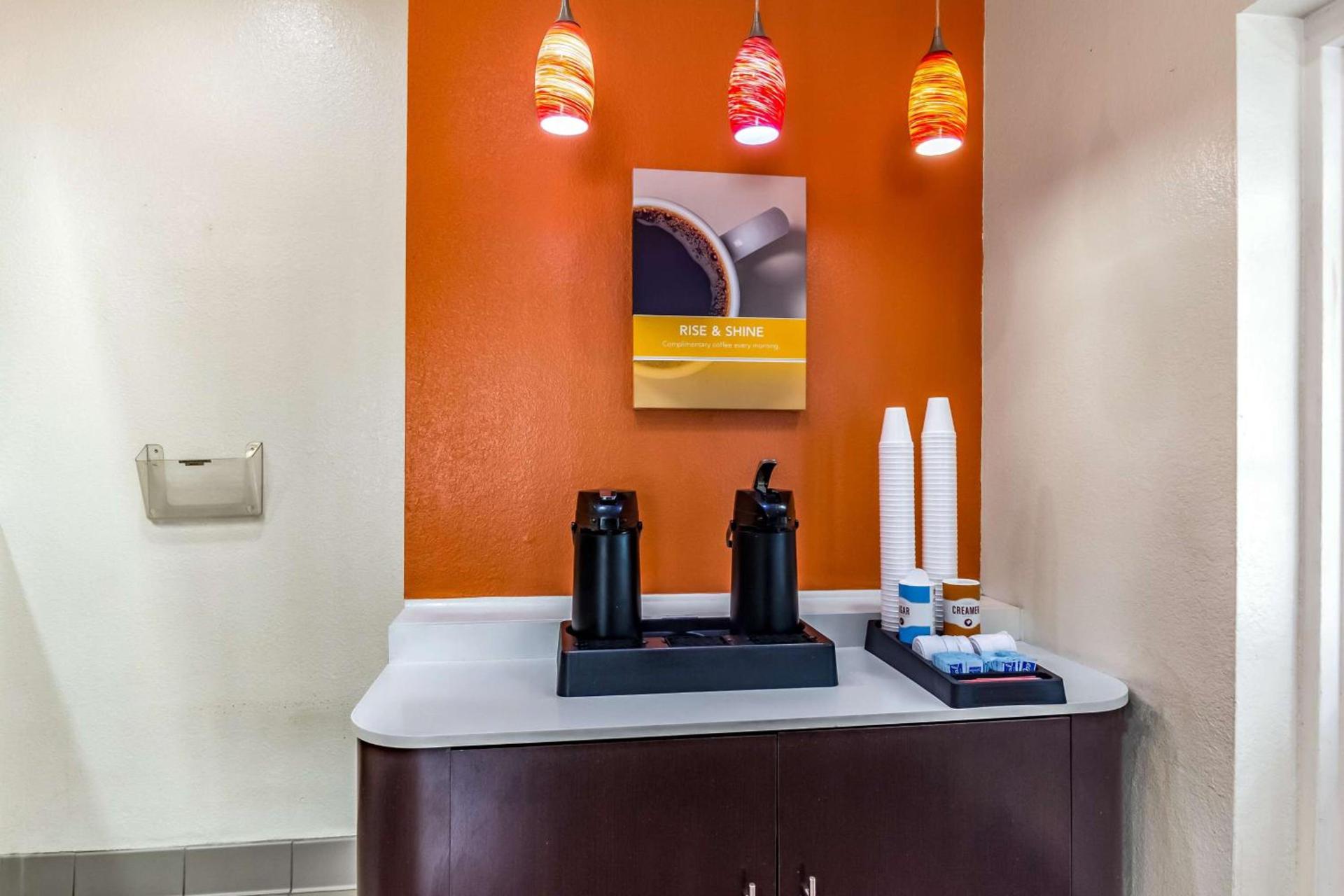 Motel 6-Raleigh, NC - Cary photo 18