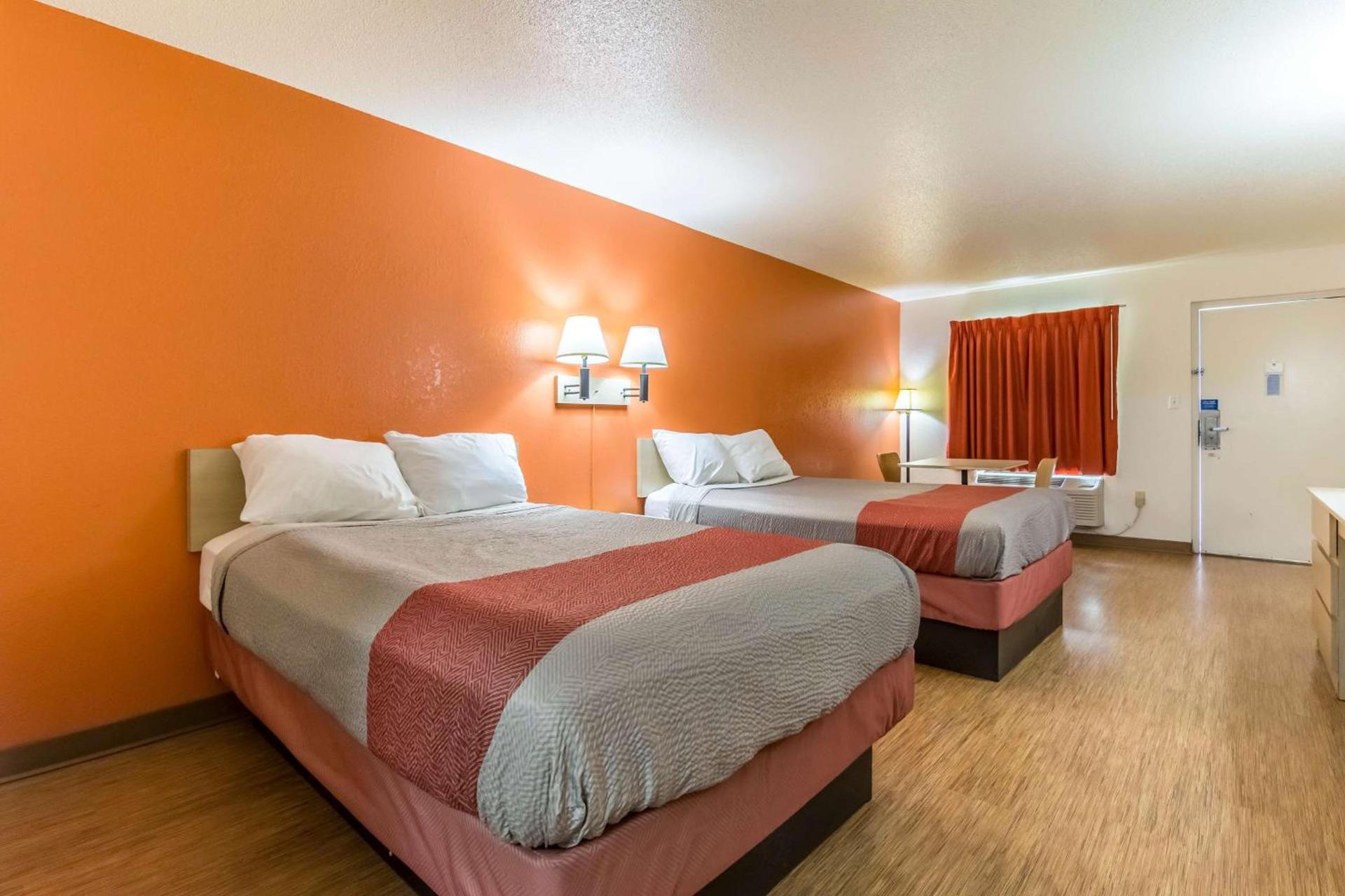 Motel 6-Raleigh, NC - Cary photo 12
