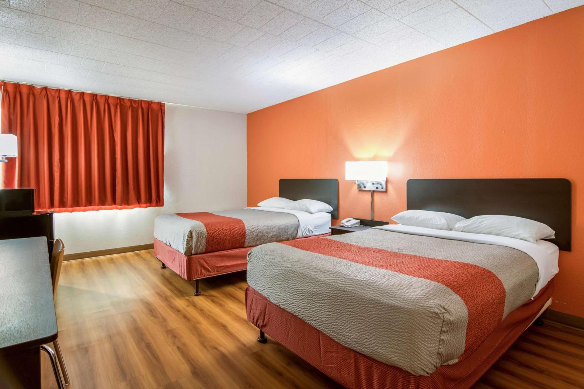 Motel 6-New Stanton, PA photo 15