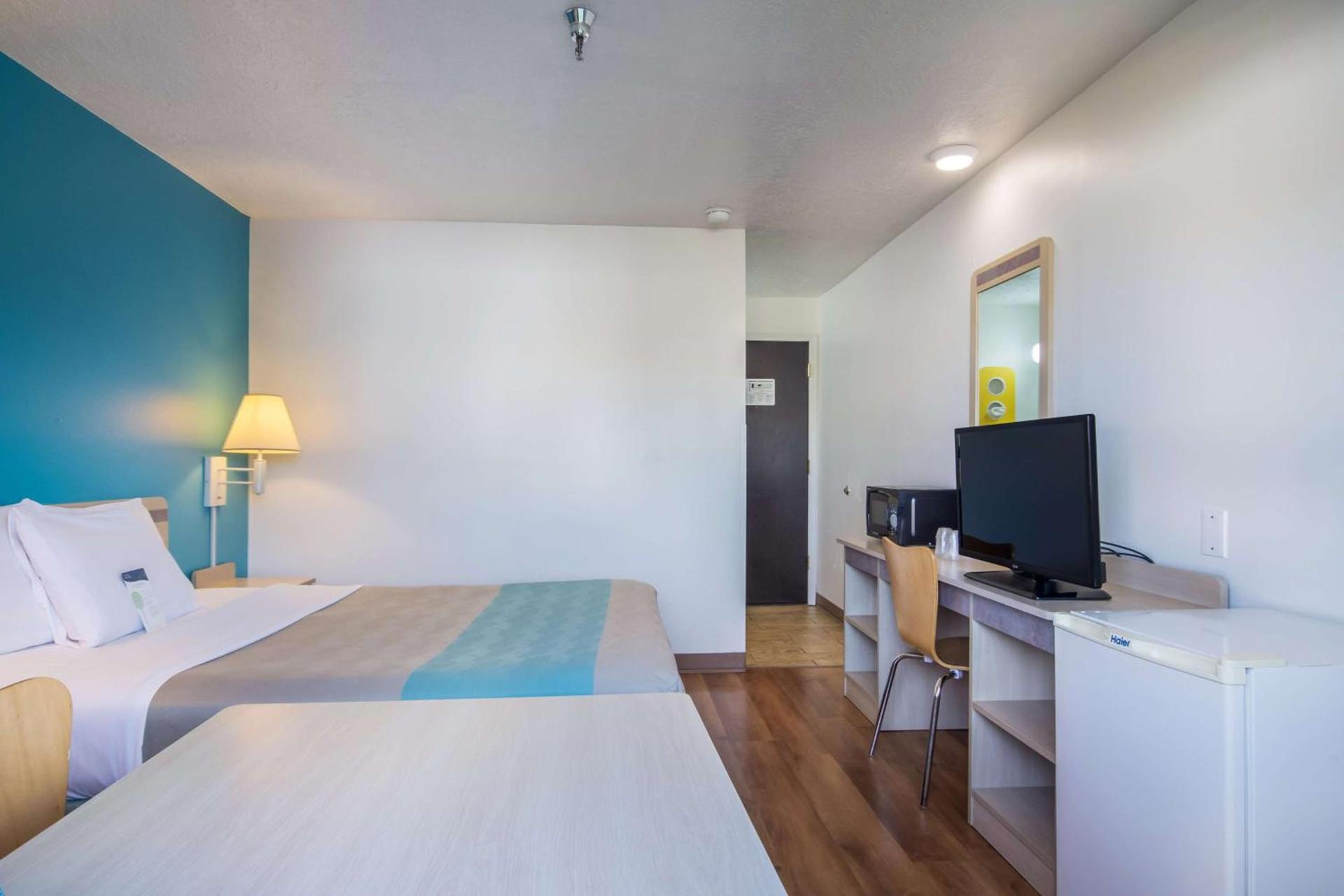 Motel 6-The Dalles, OR photo 11