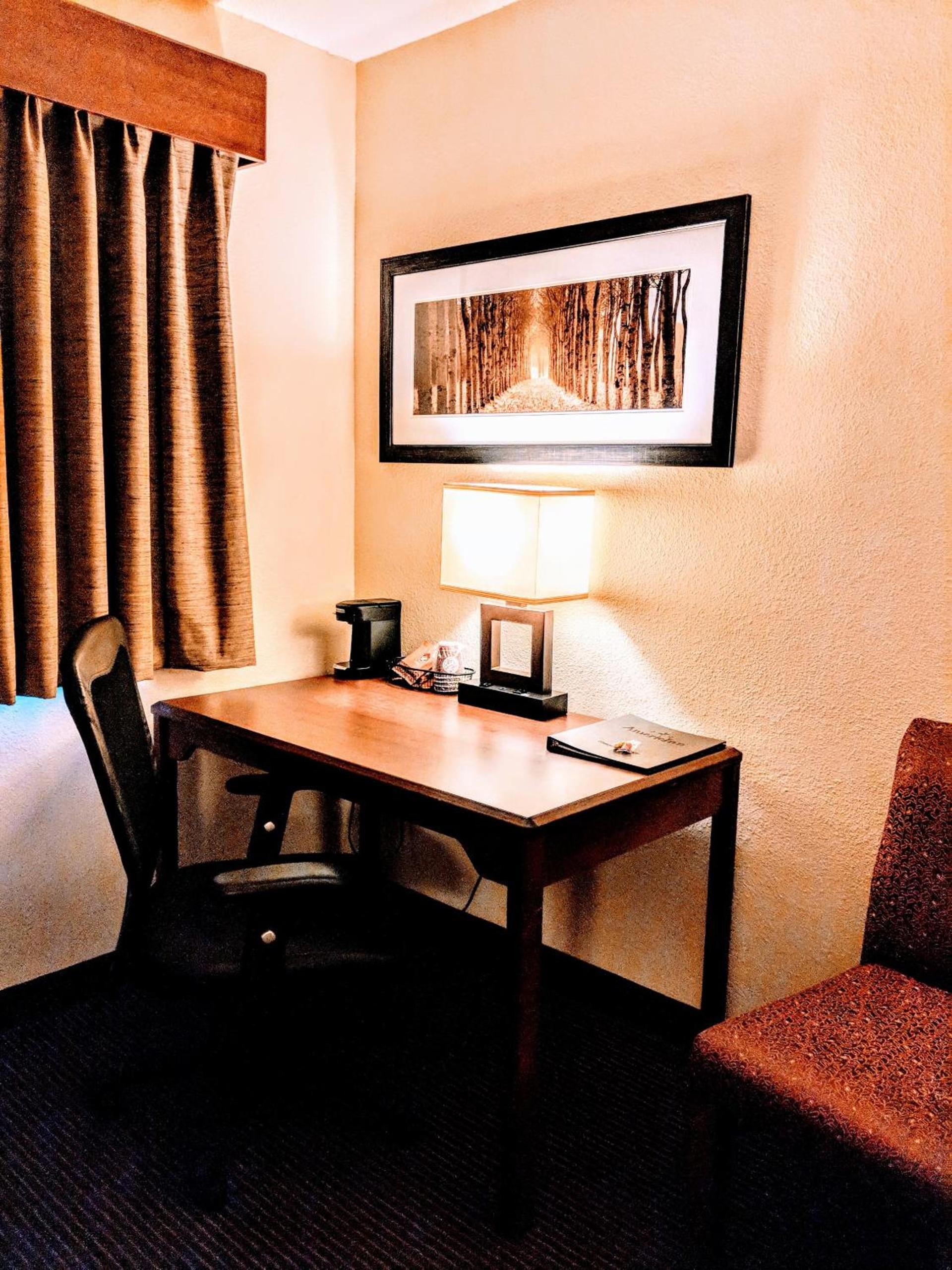 AmericInn by Wyndham Grand Forks photo 33