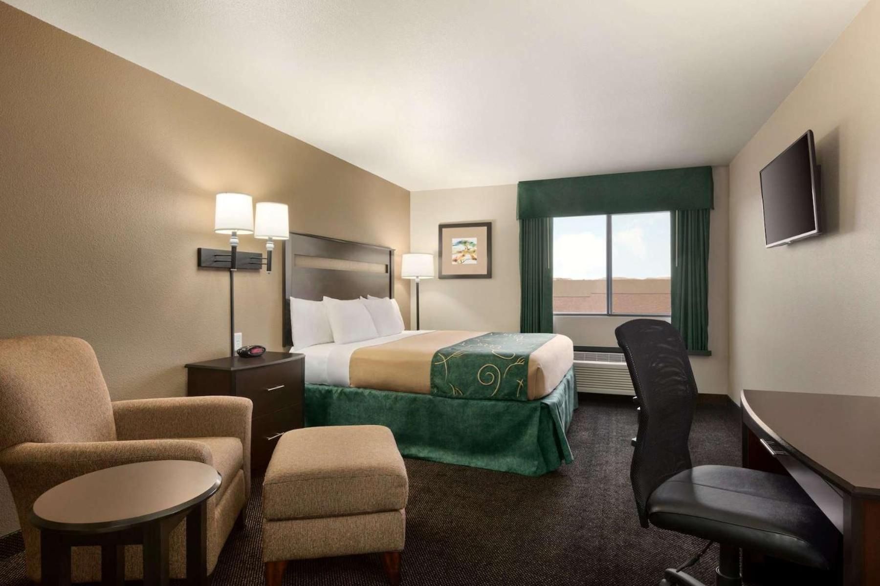 Baymont by Wyndham Glendive photo 6