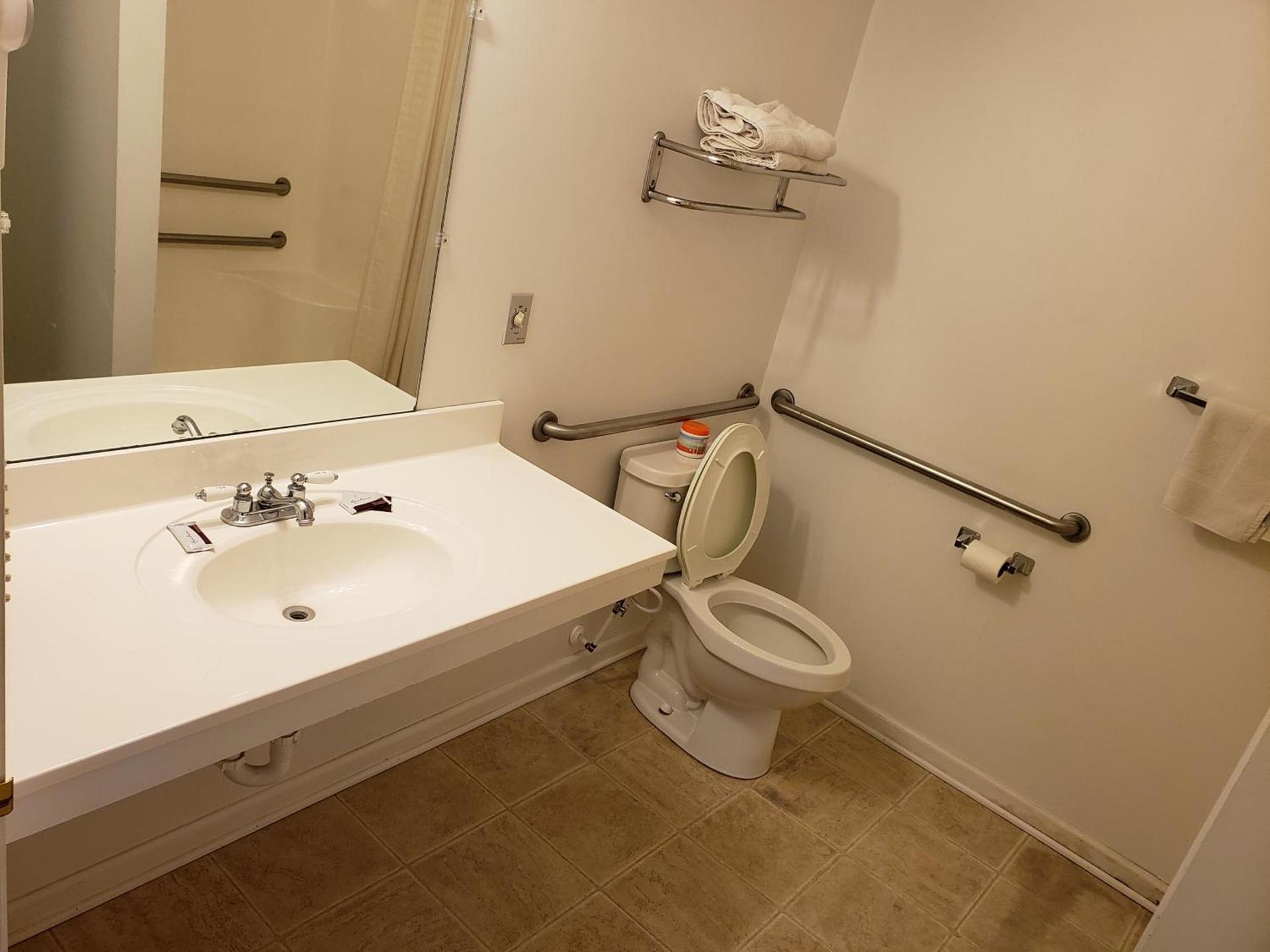 Country Inn Marion photo 2