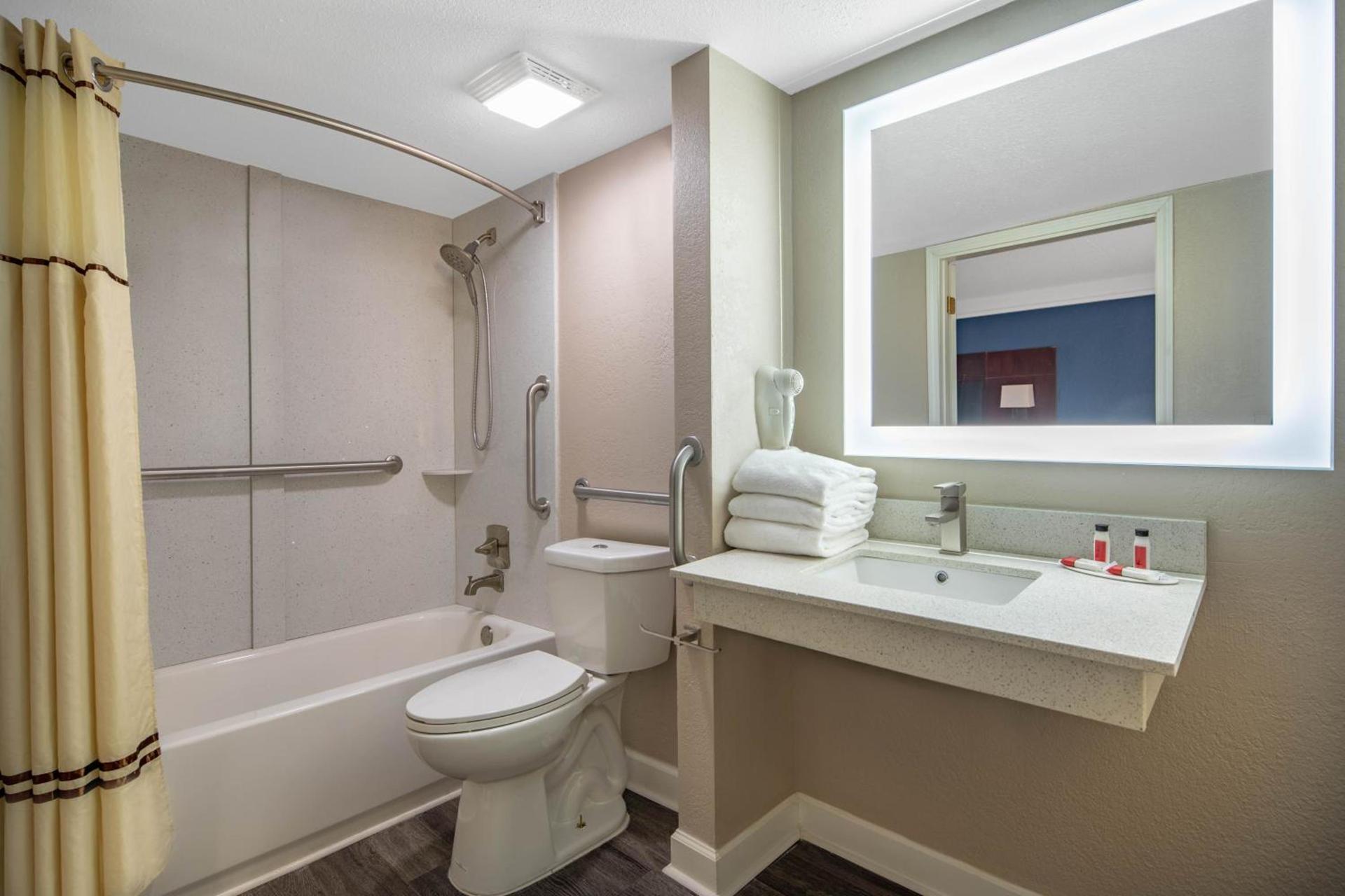Budget Inn & Suite Atlanta Marietta Stadium photo 9