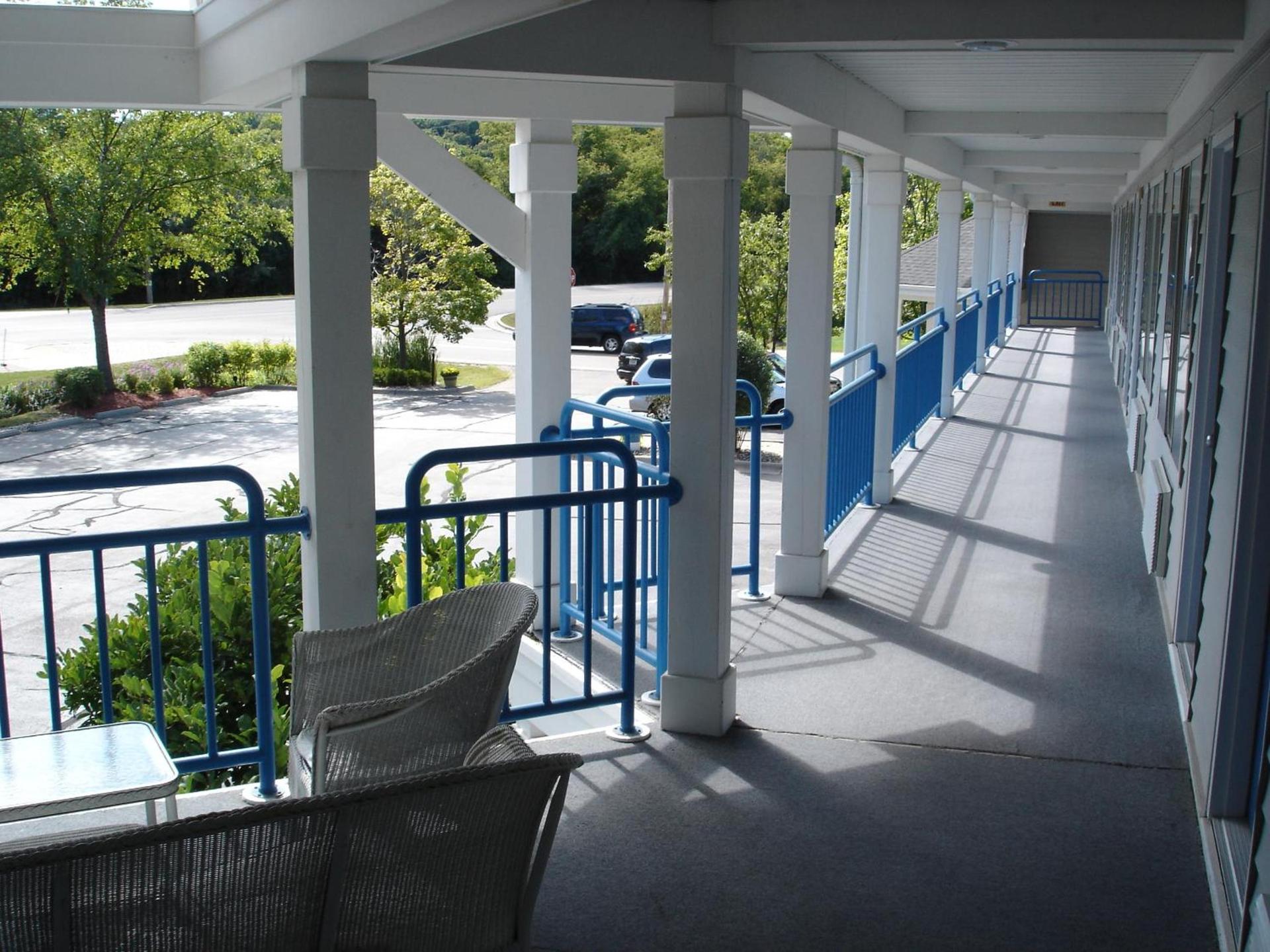 Fontana Village Inn photo 5