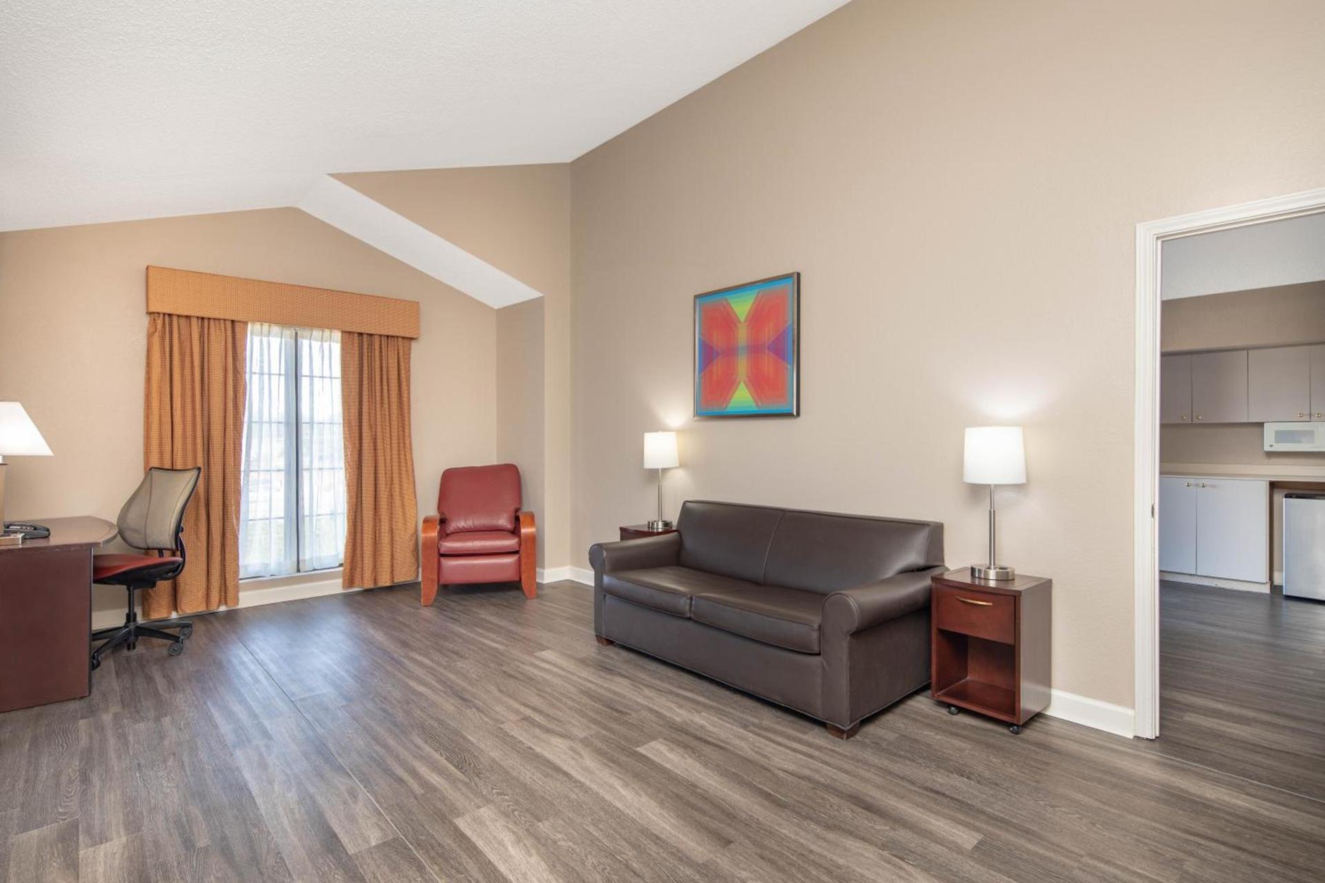 Budget Inn & Suite Atlanta Marietta Stadium photo 24