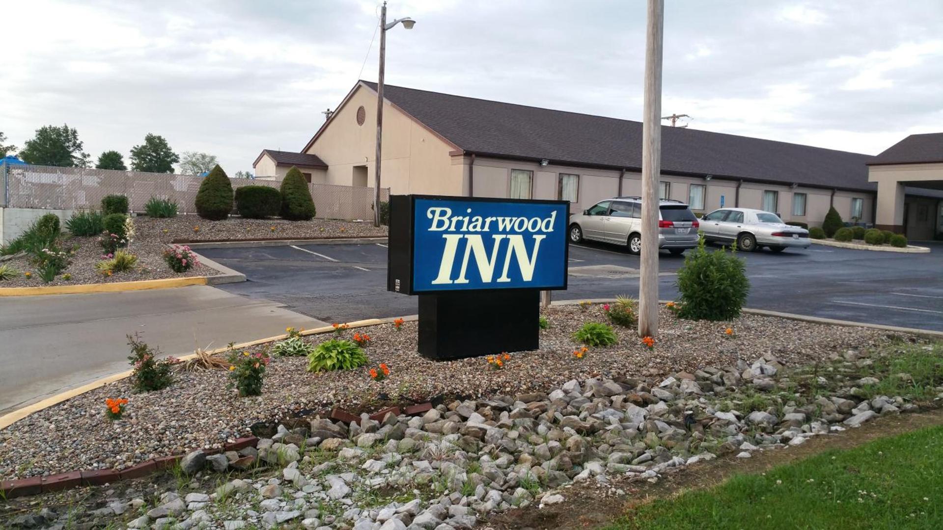 Briarwood Inn photo 1