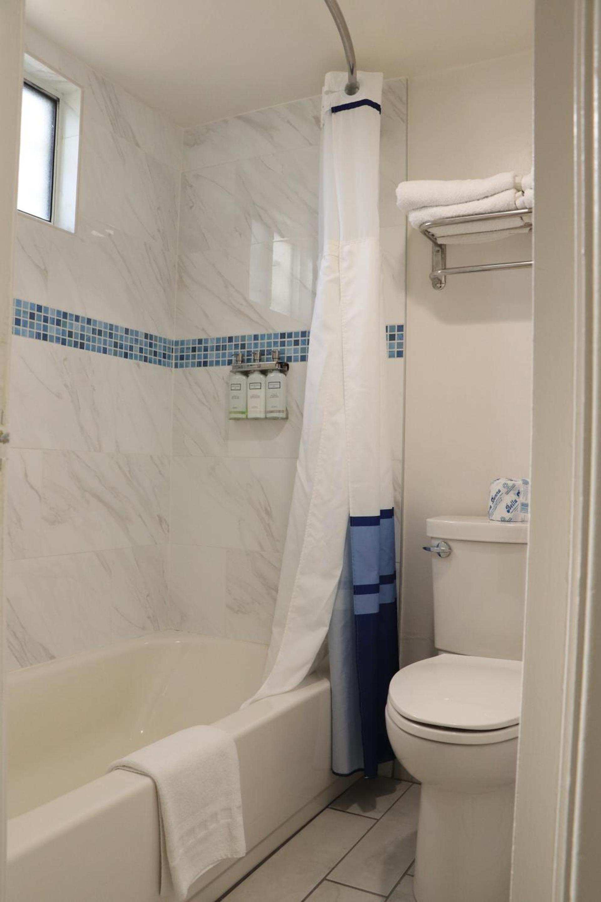 University Inn photo 29