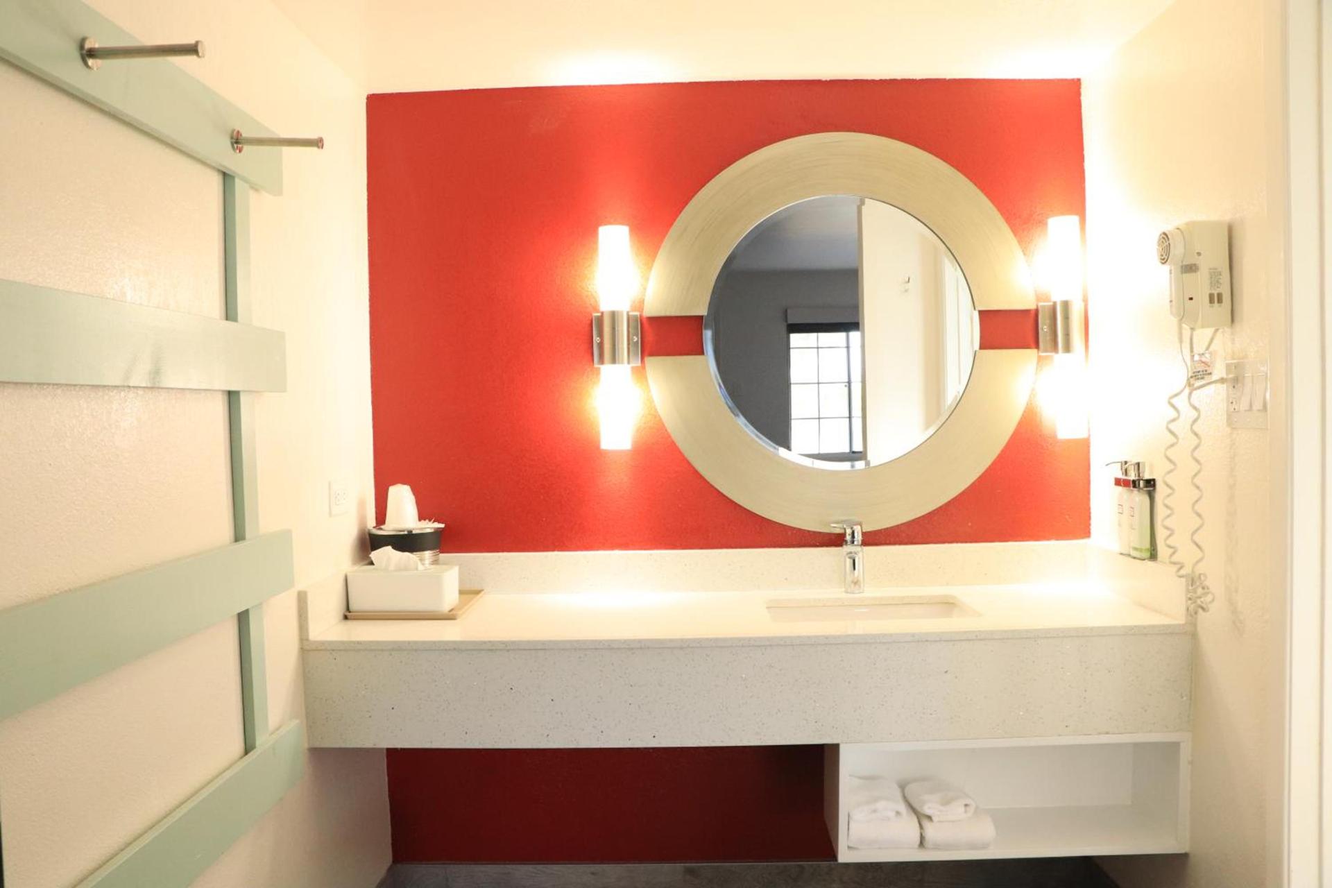 University Inn photo 19