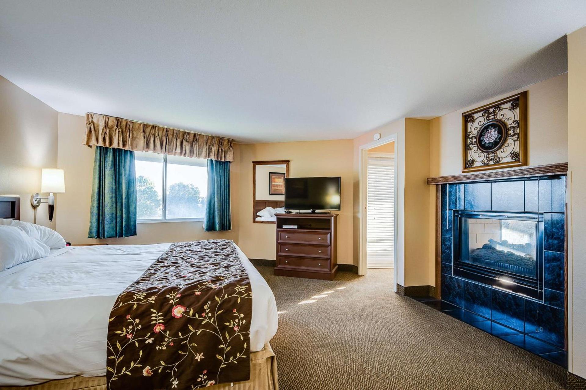 Quality Inn & Suites Black River Falls I-94 photo 3