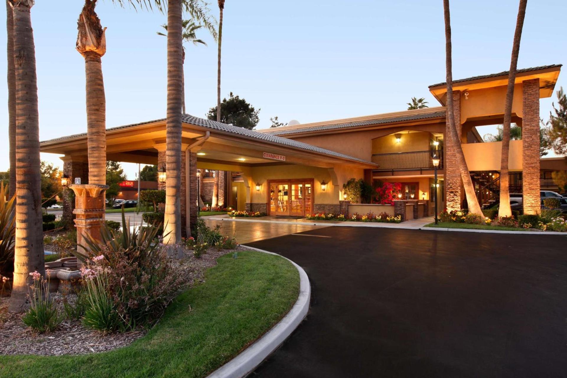 Empire Inn photo 4