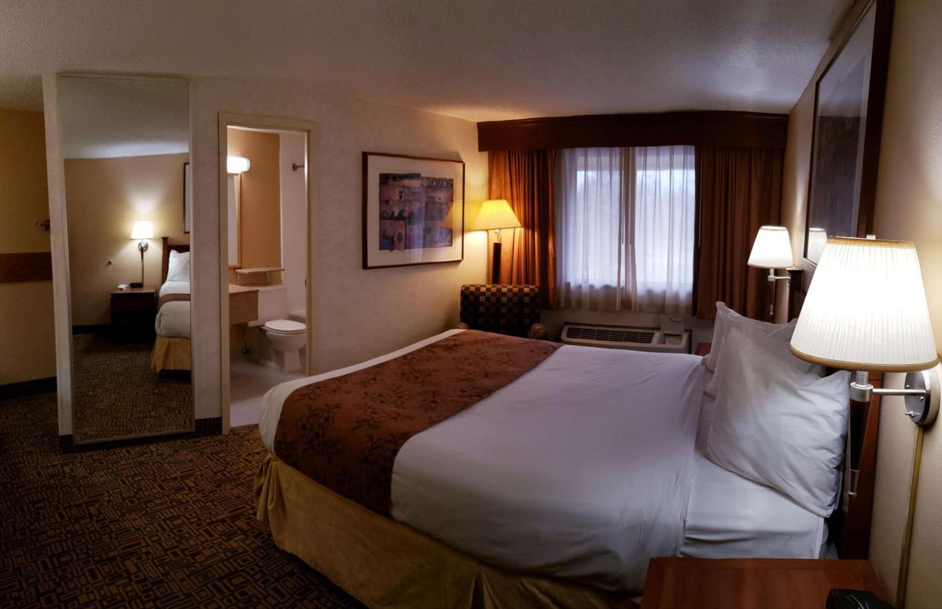 Quality Inn & Suites Black River Falls I-94 photo 19