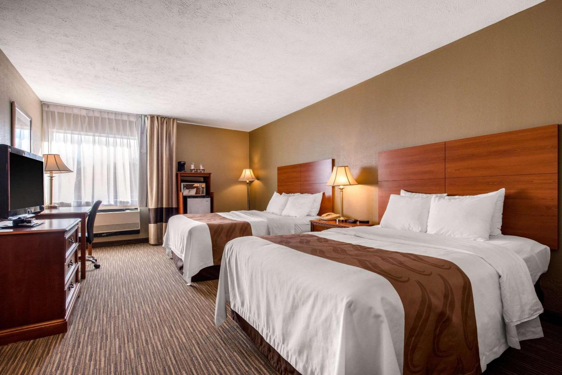 Quality Inn & Suites New Castle photo 25