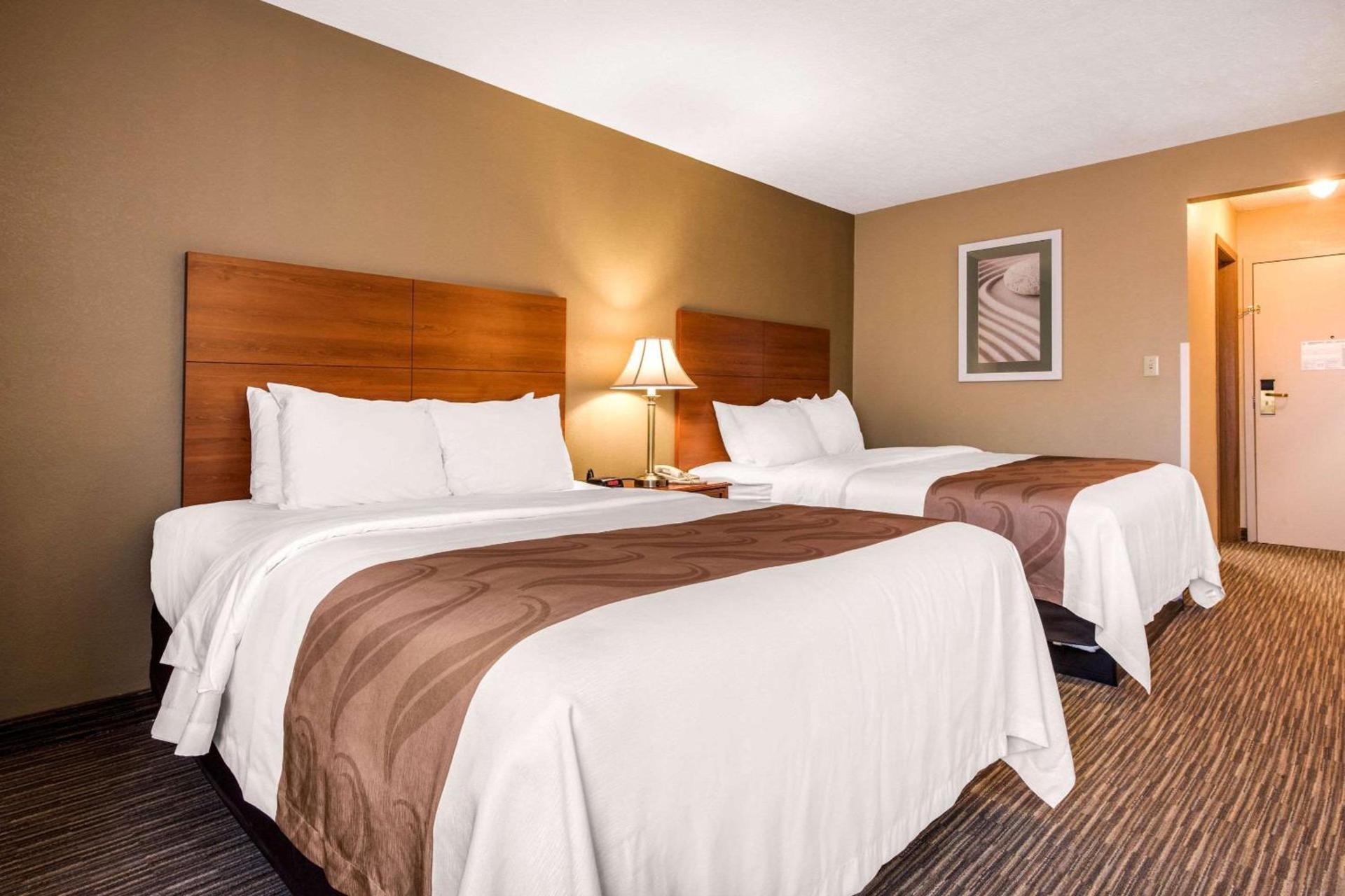 Quality Inn & Suites New Castle photo 18
