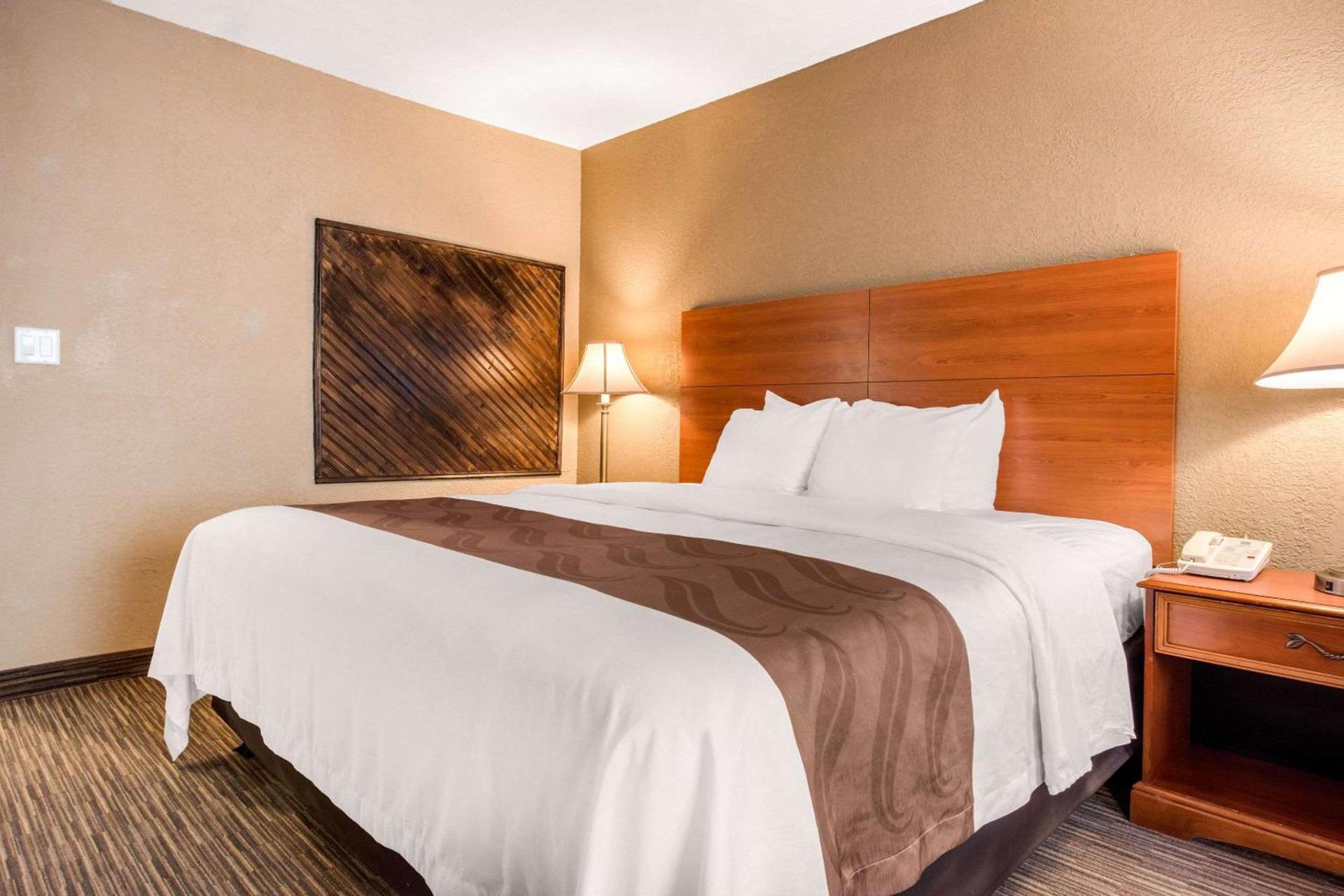 Quality Inn & Suites New Castle photo 33